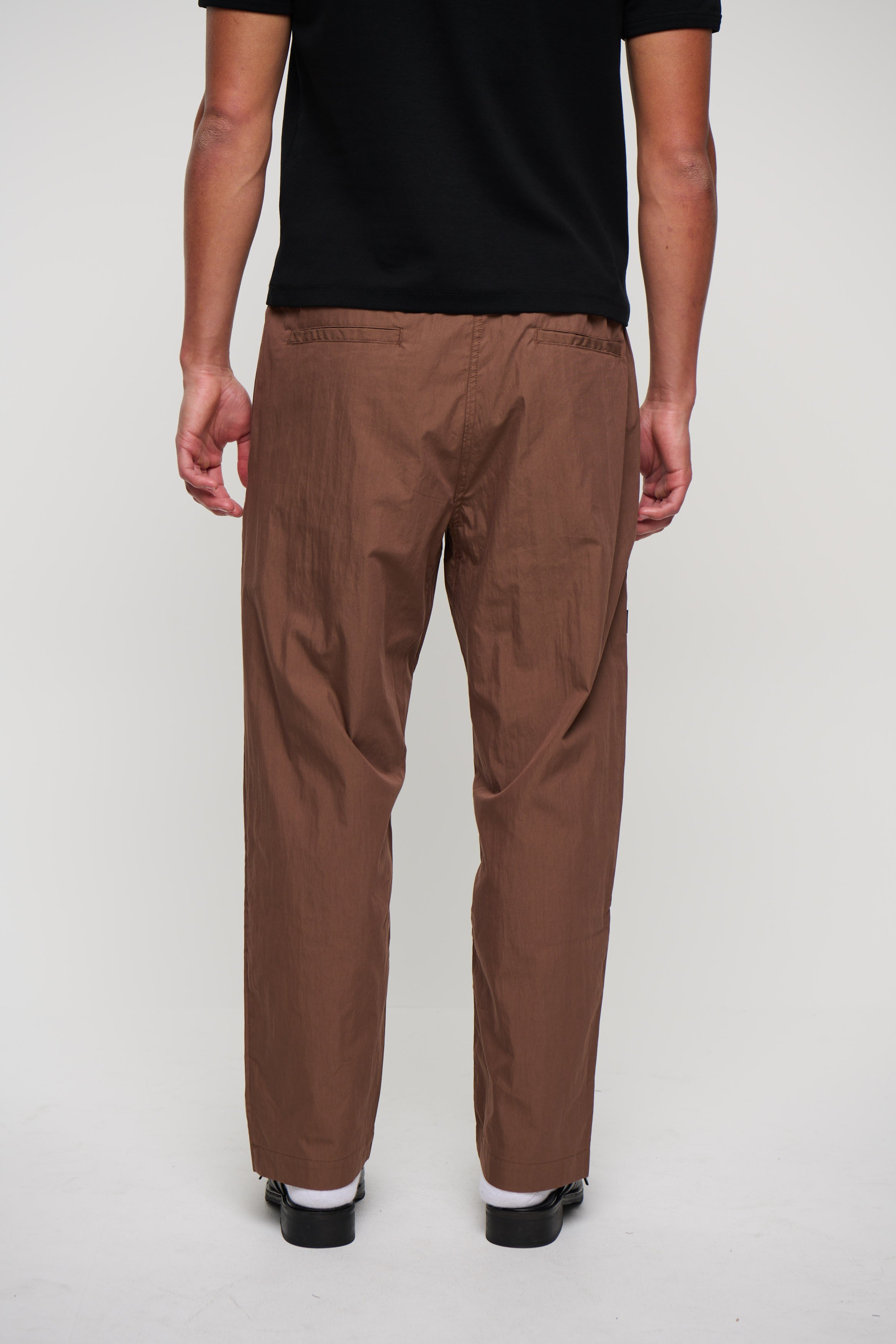 Charlie Baggy Nylon Pant Choc