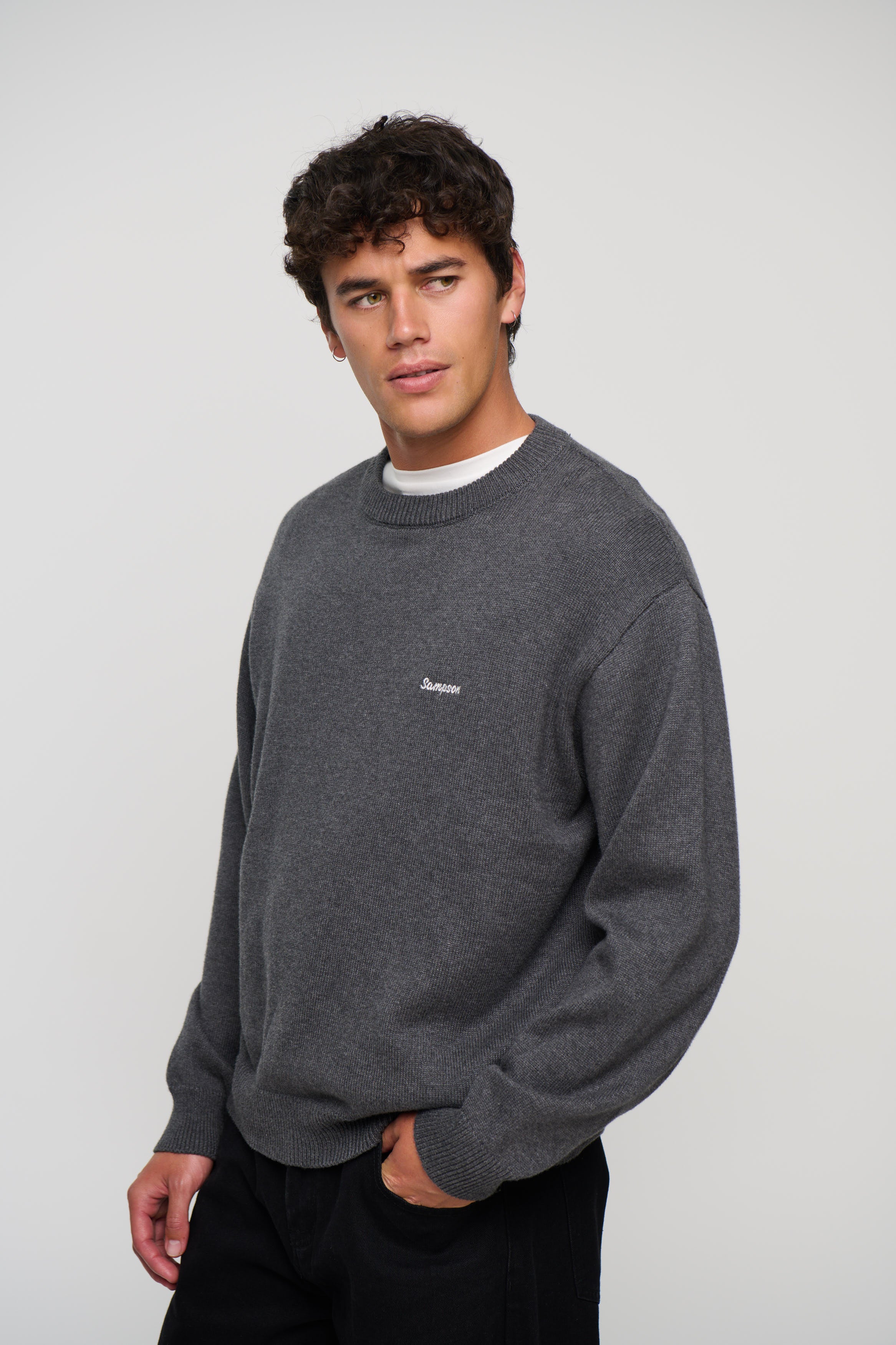 Embroid Crew Neck Knit Dark Grey