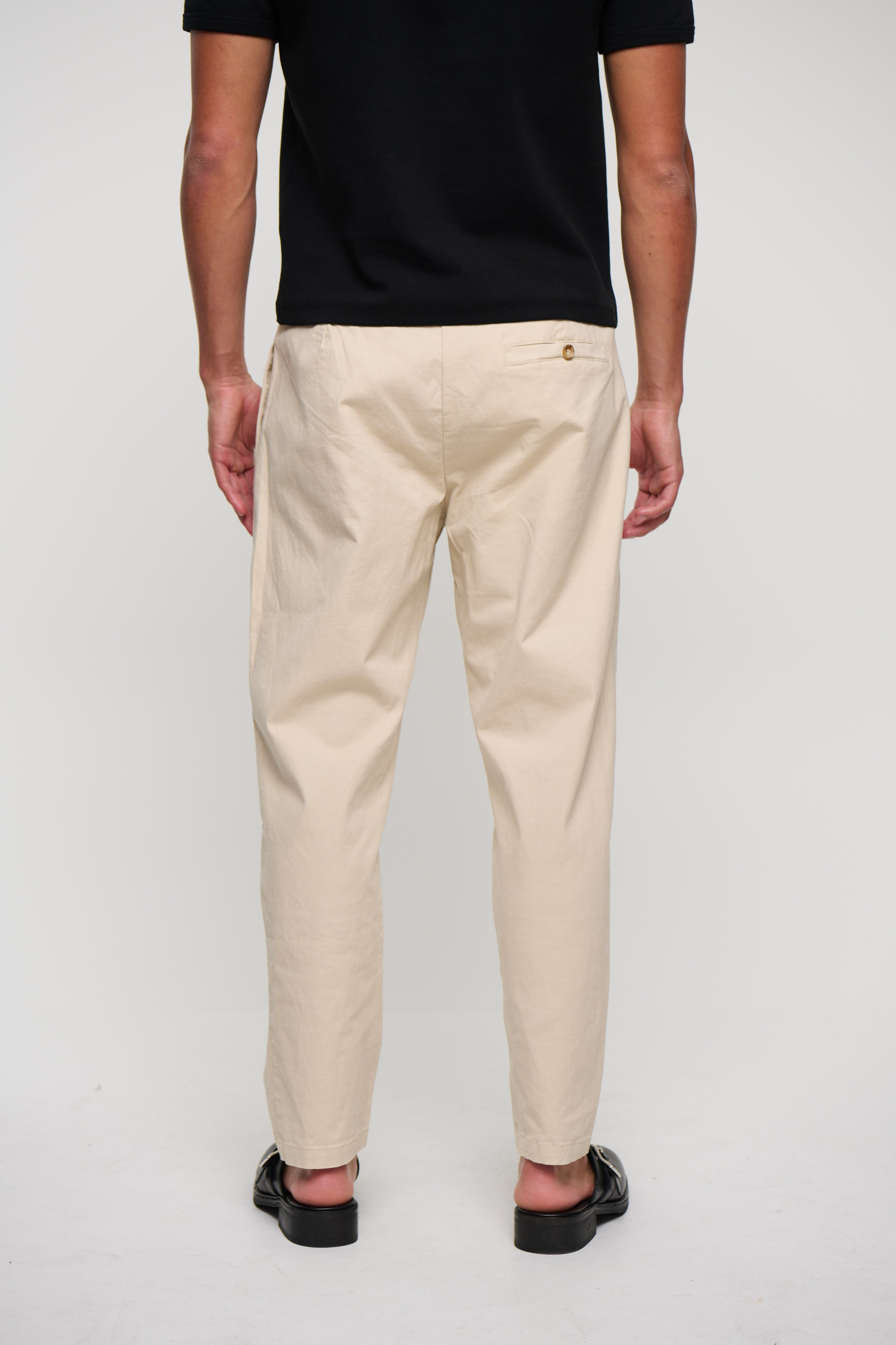 NTH Cropped Pleat Pant Ivory
