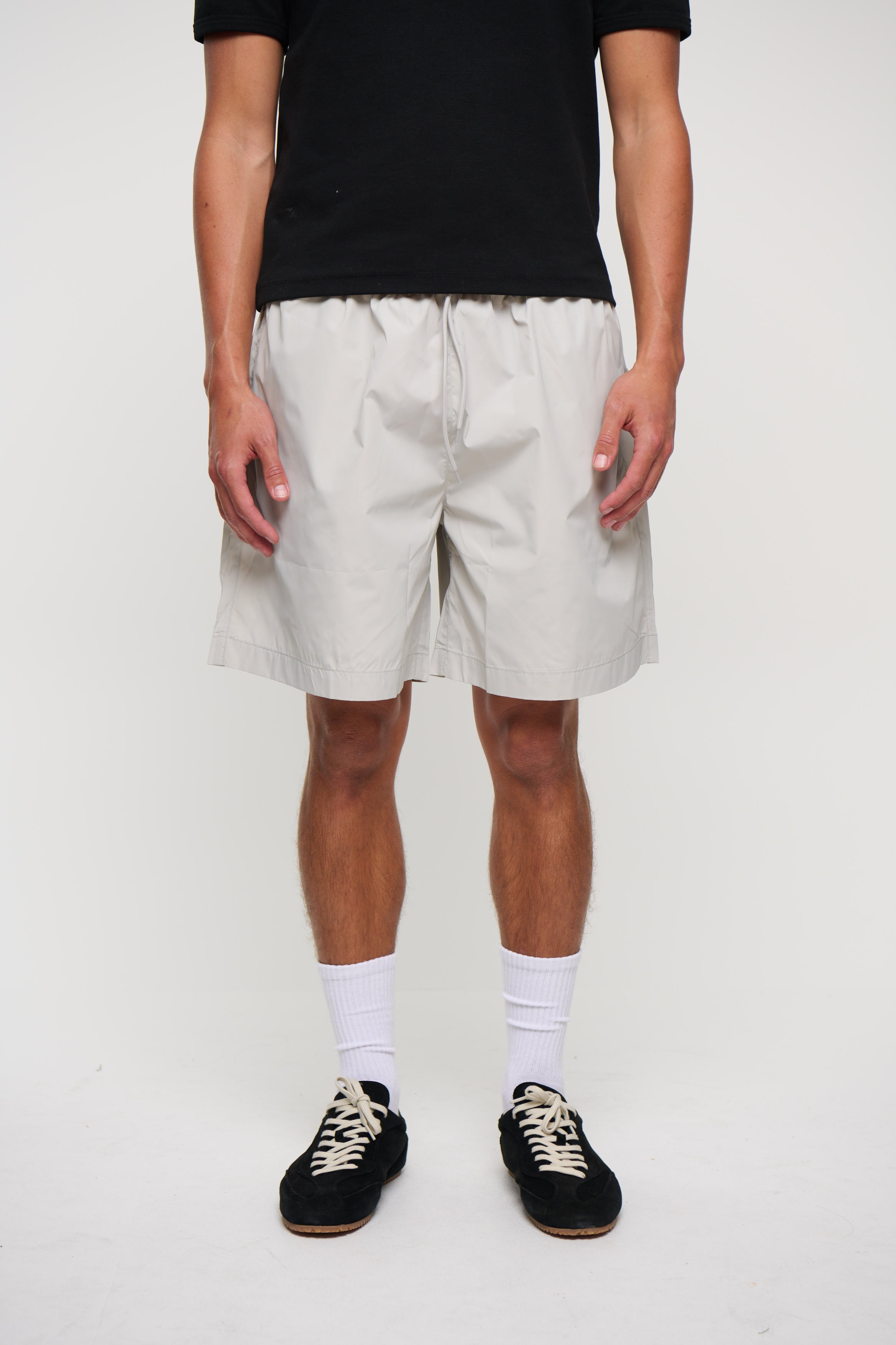Pat Walk Short Light Grey