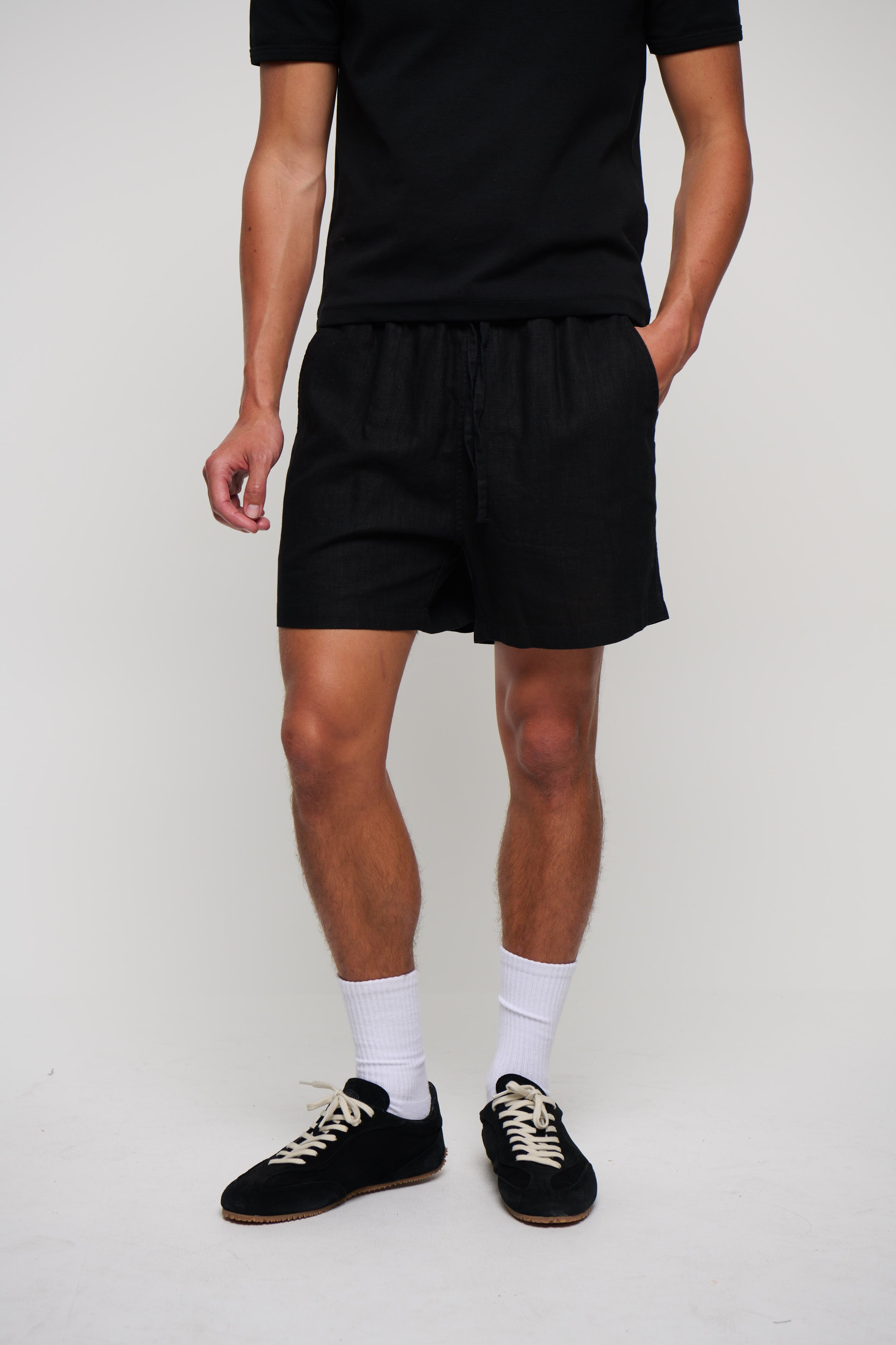 NTH Felix Linen Short Black