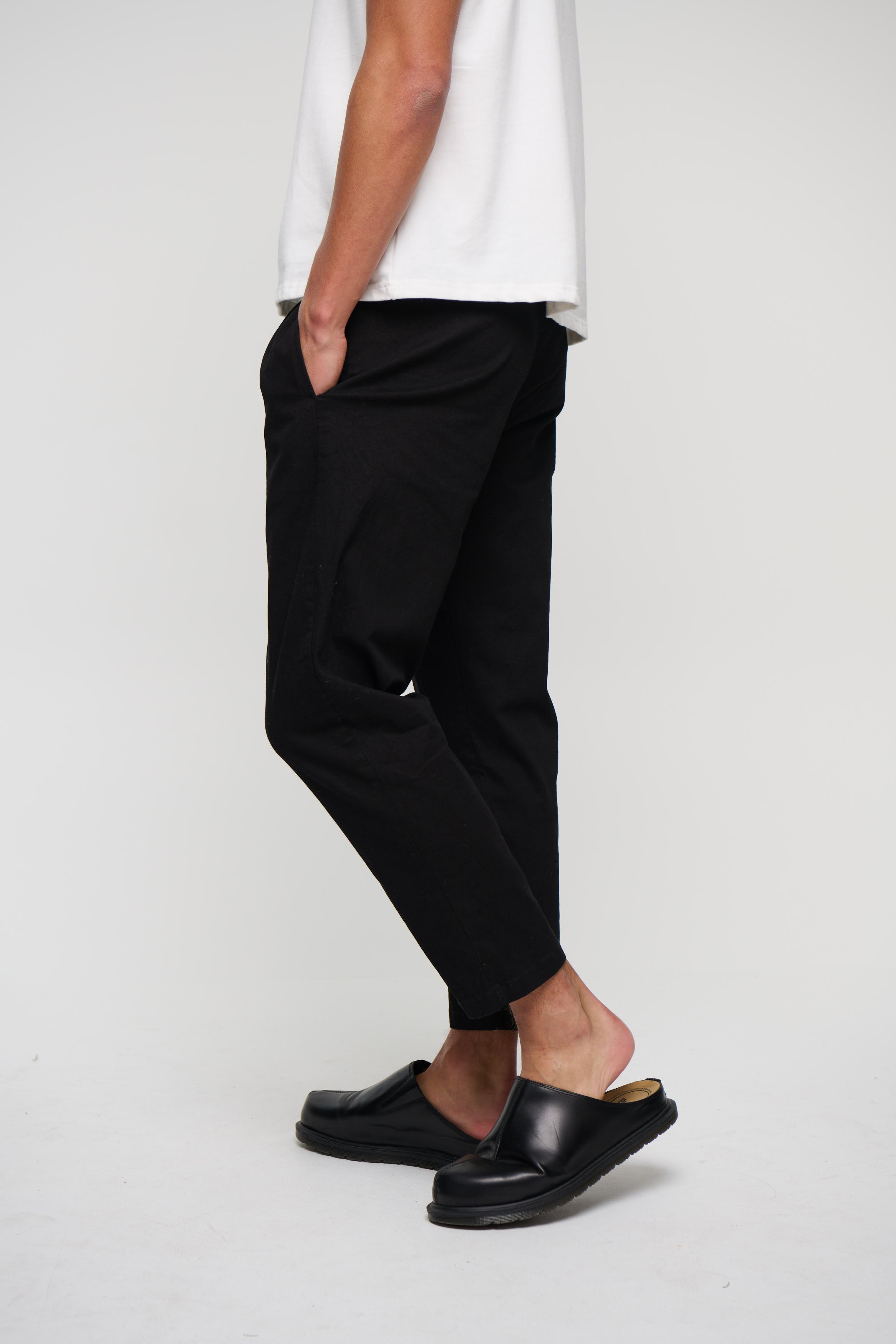 NTH Cropped Pleat Pant Black