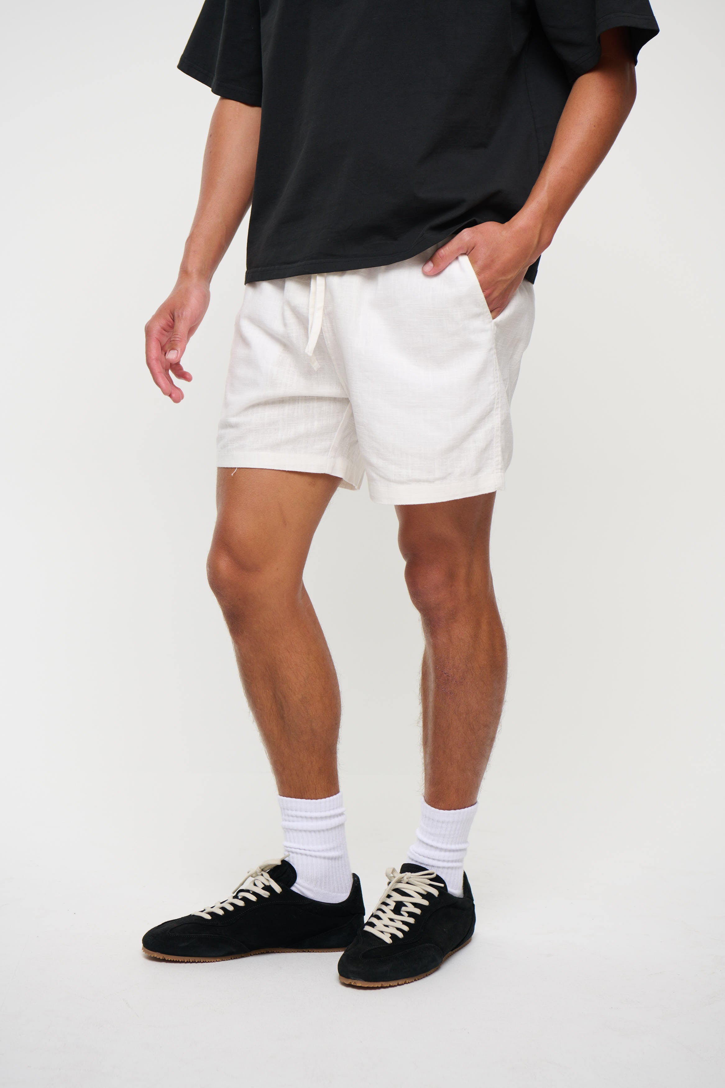 NTH Felix Linen Short White