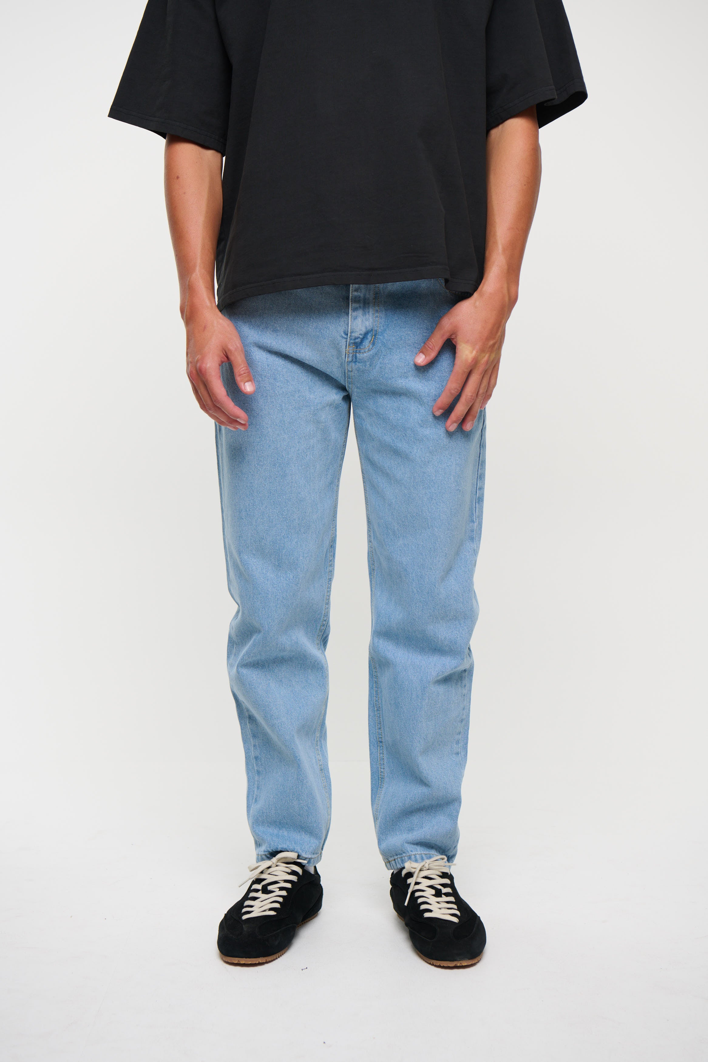 Linton Relaxed Denim Light