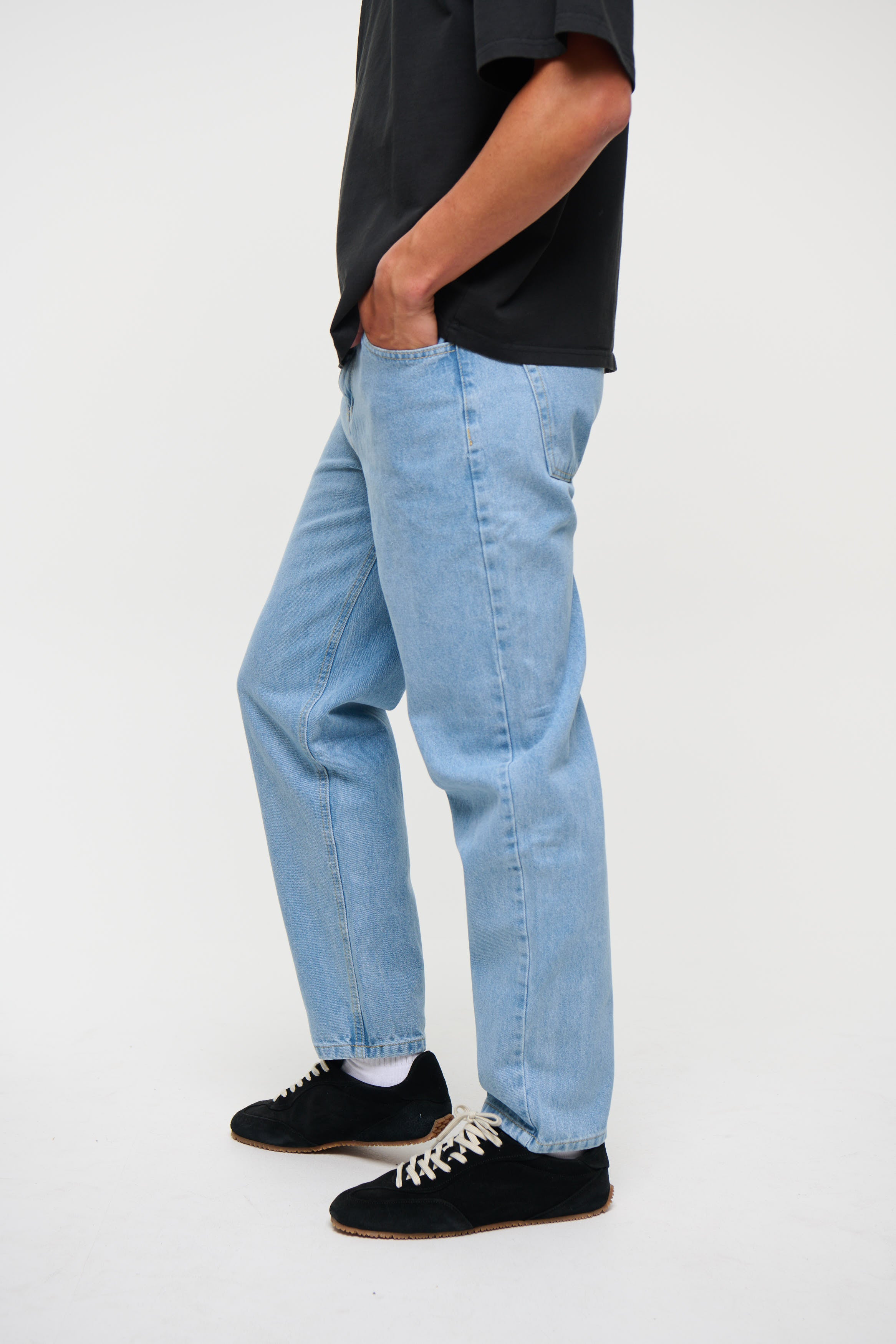 Linton Relaxed Denim Light