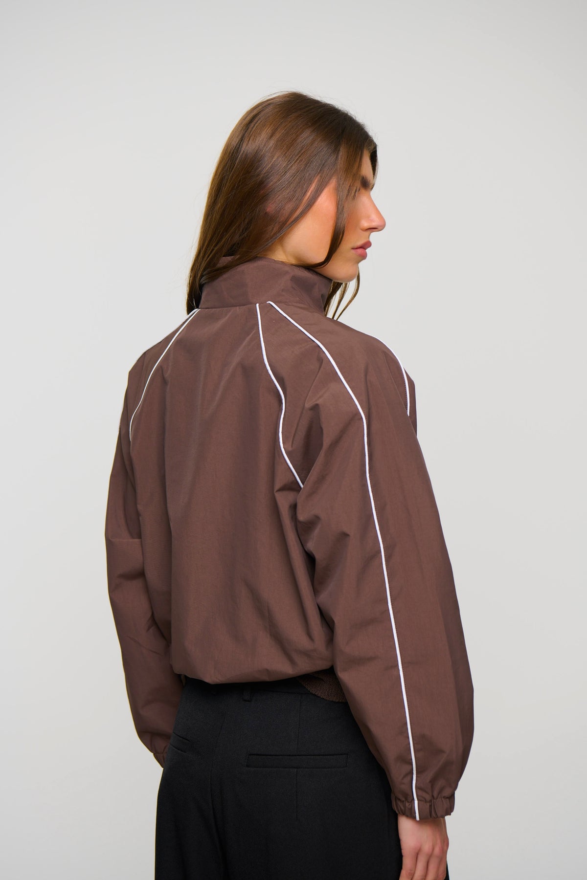 Bohdi Windbreaker Chocolate