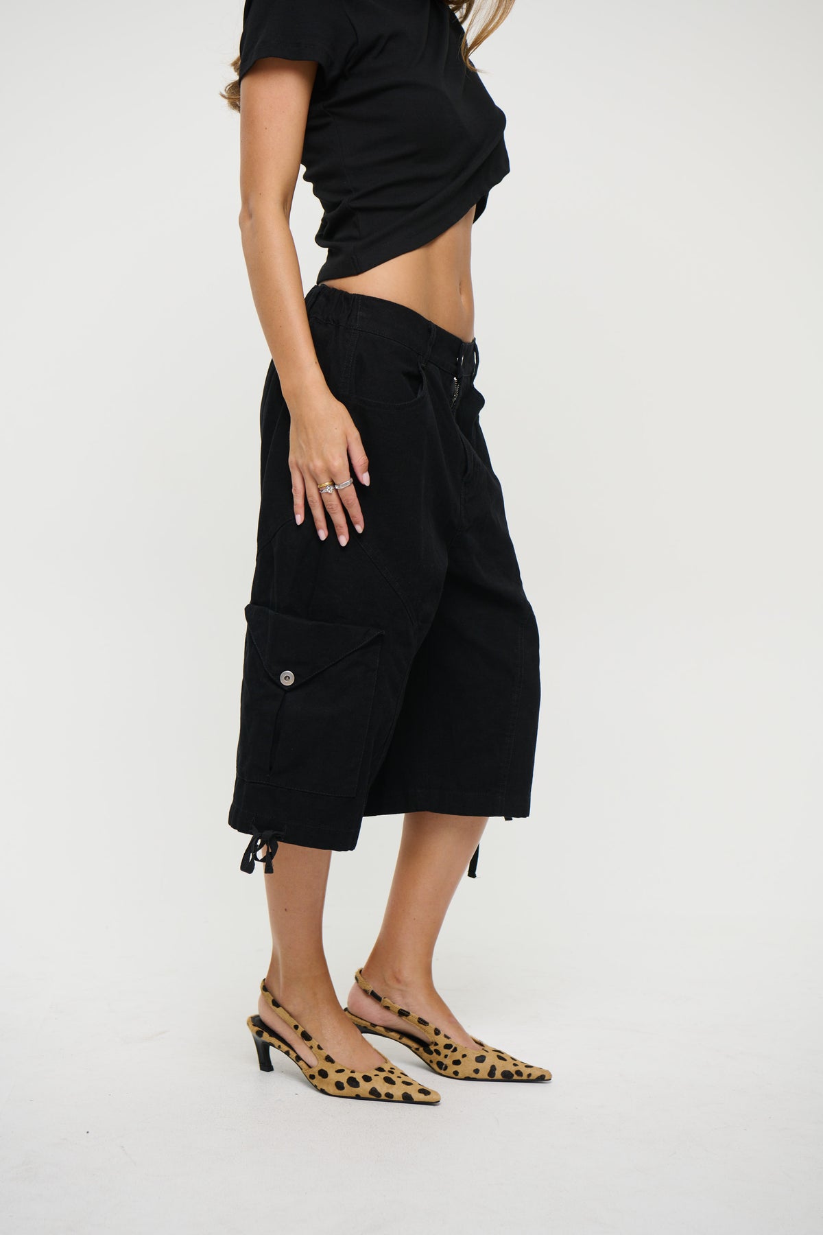 Annie Cargo Short Black