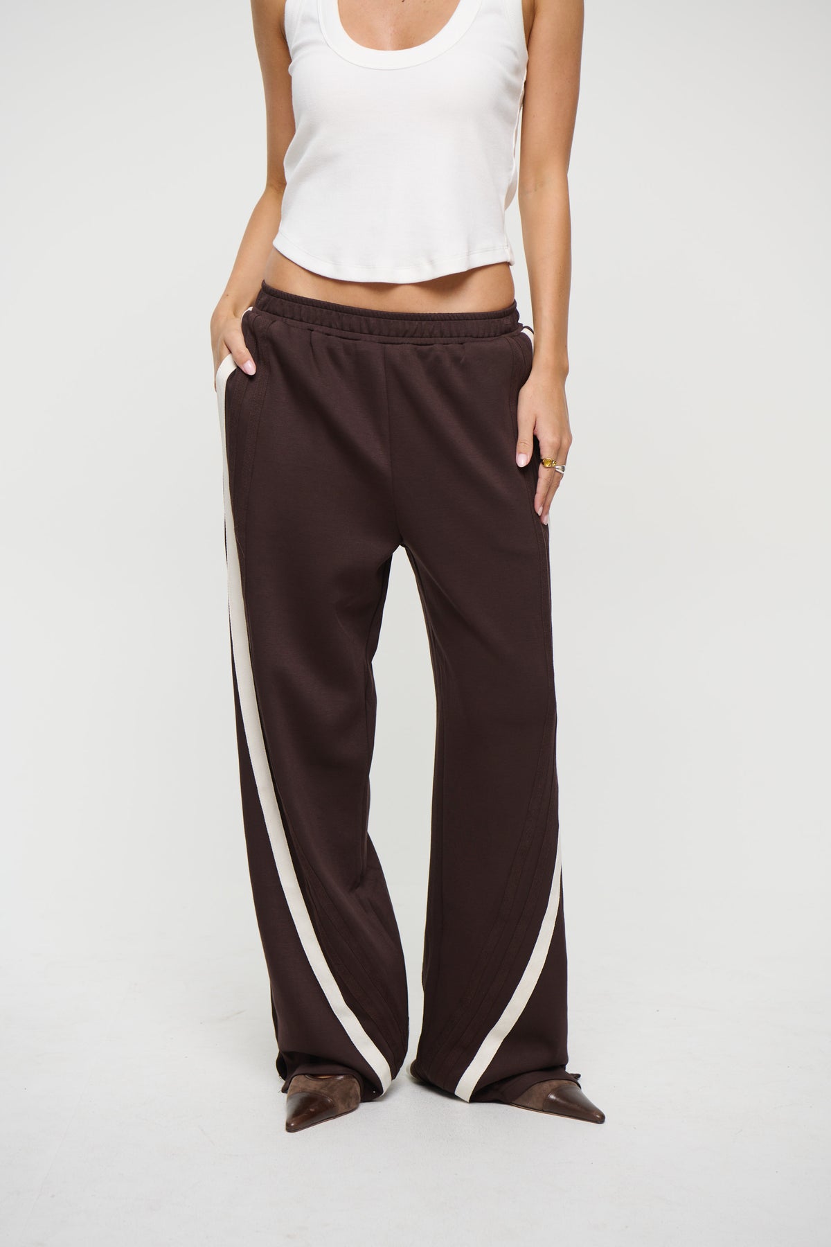 Axis Pant Chocolate