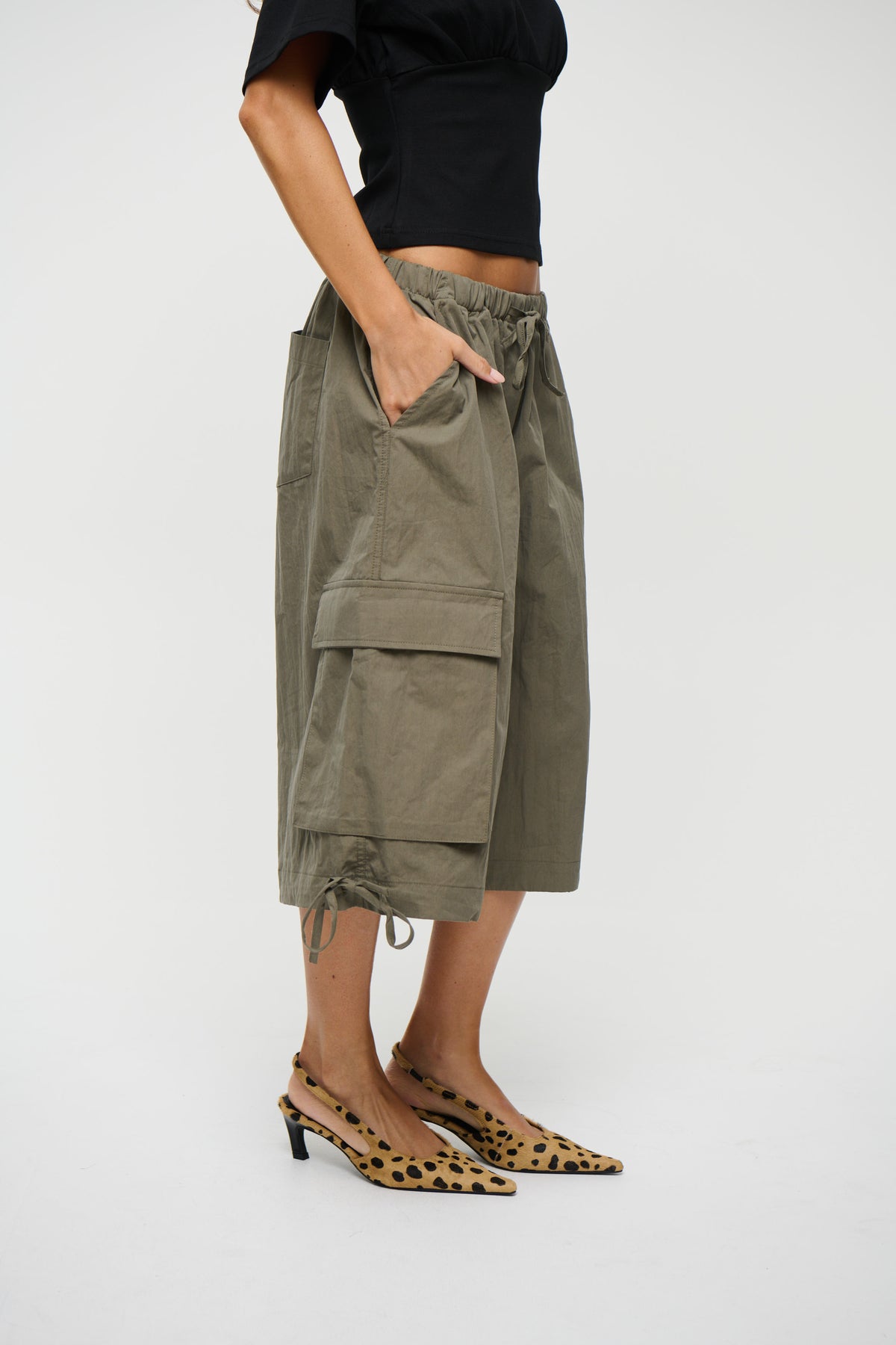 Grace Cargo Short Khaki