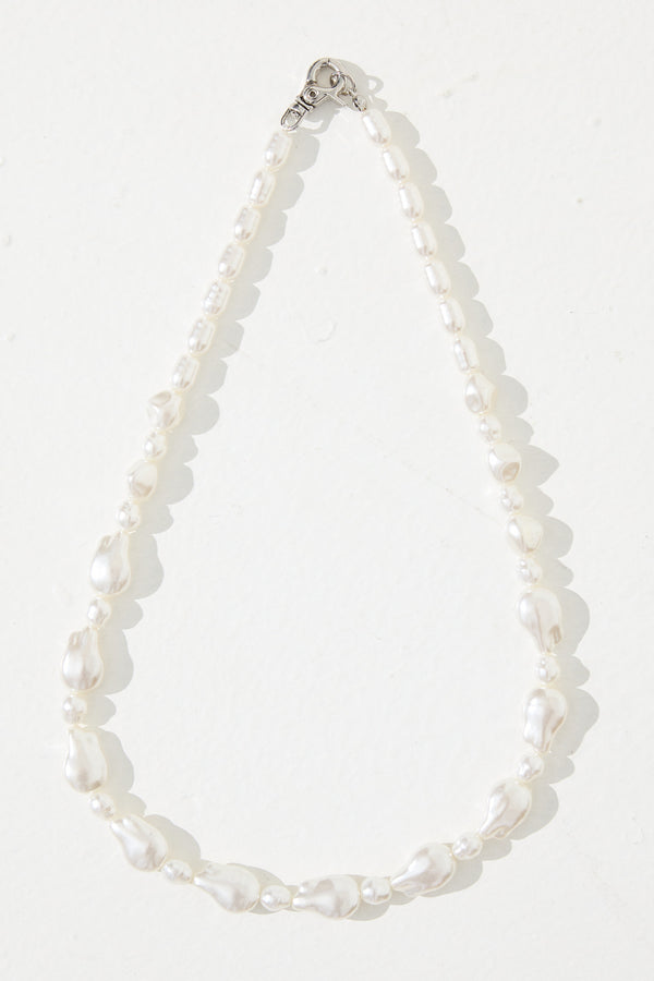 Flux Pearl Necklace Silver