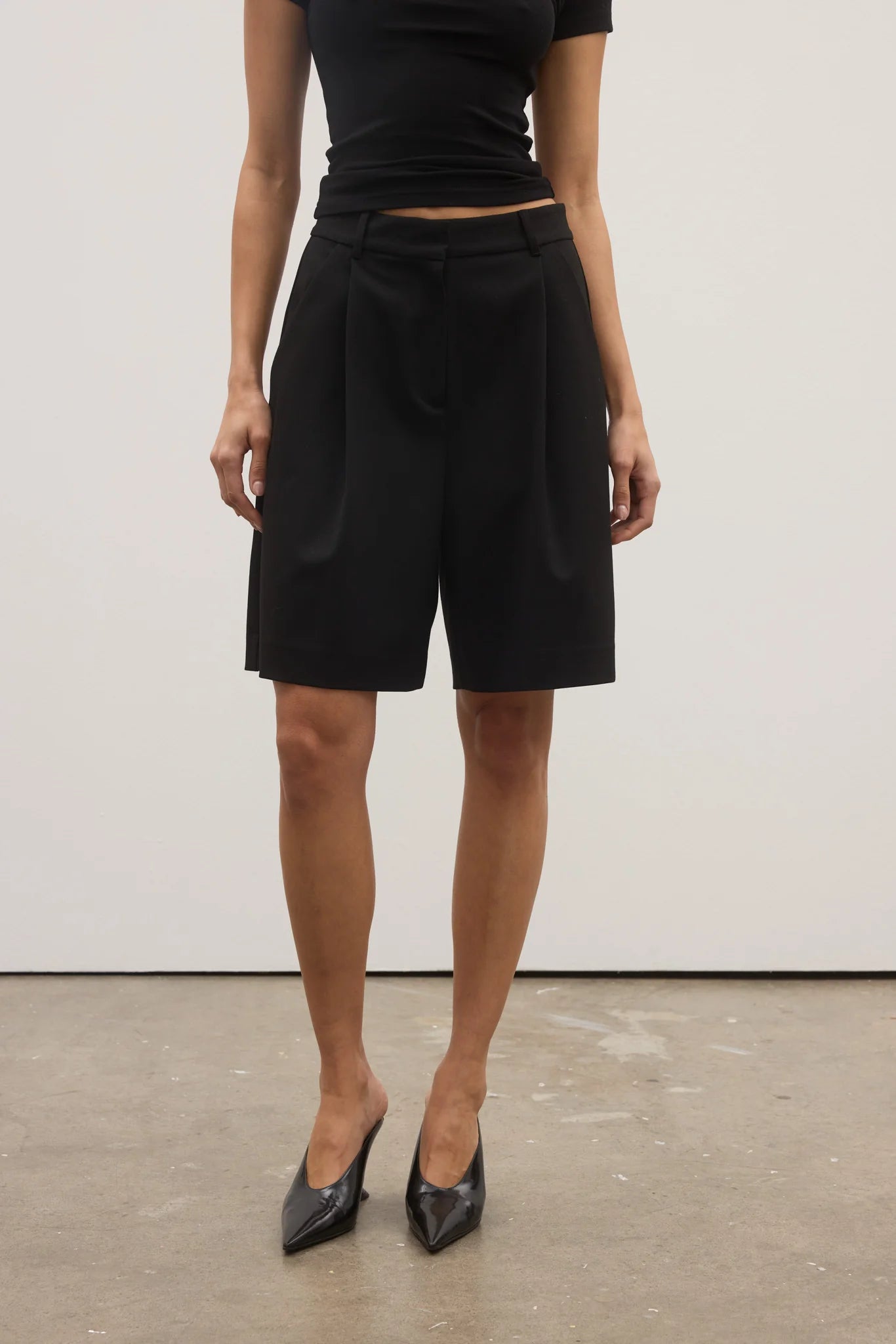 Mika Short Black