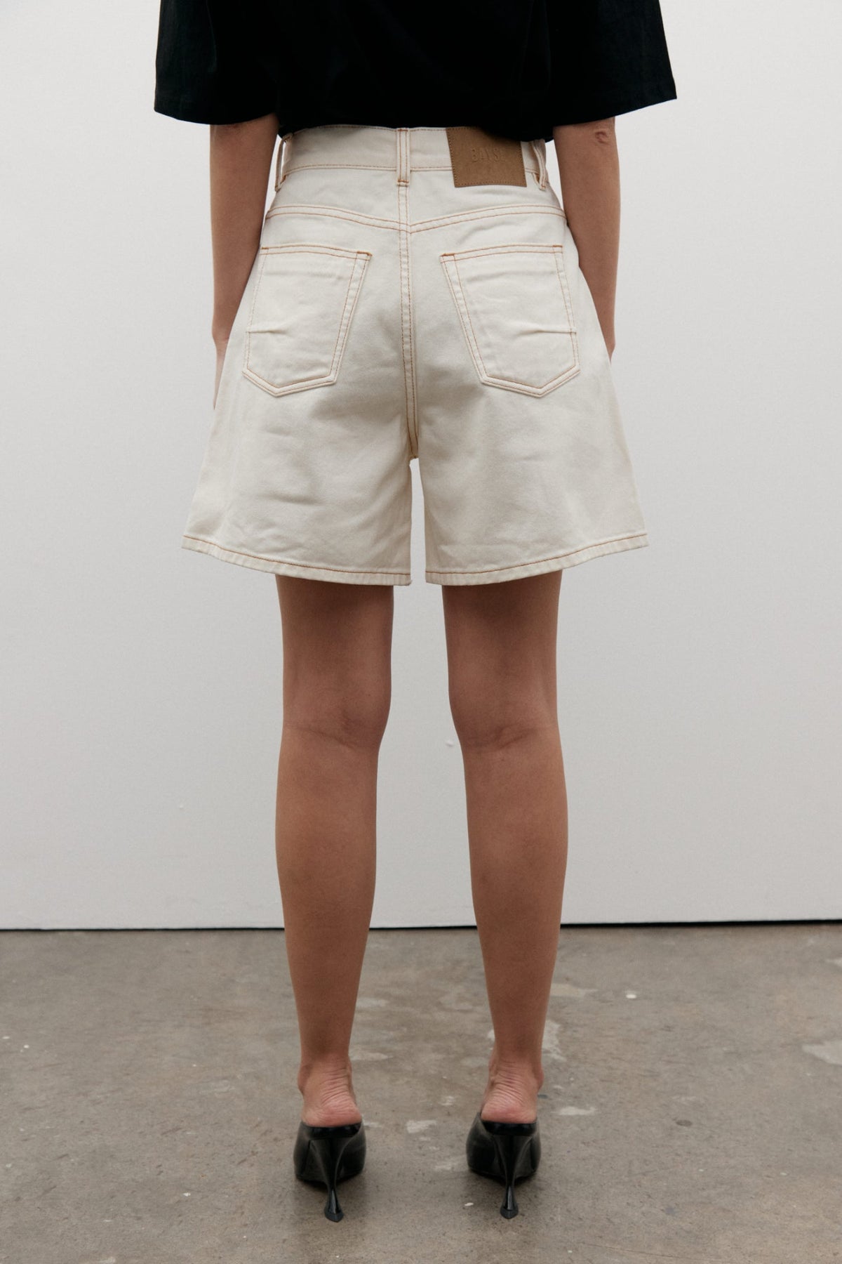 Saratoga High Rise Shorts Angora