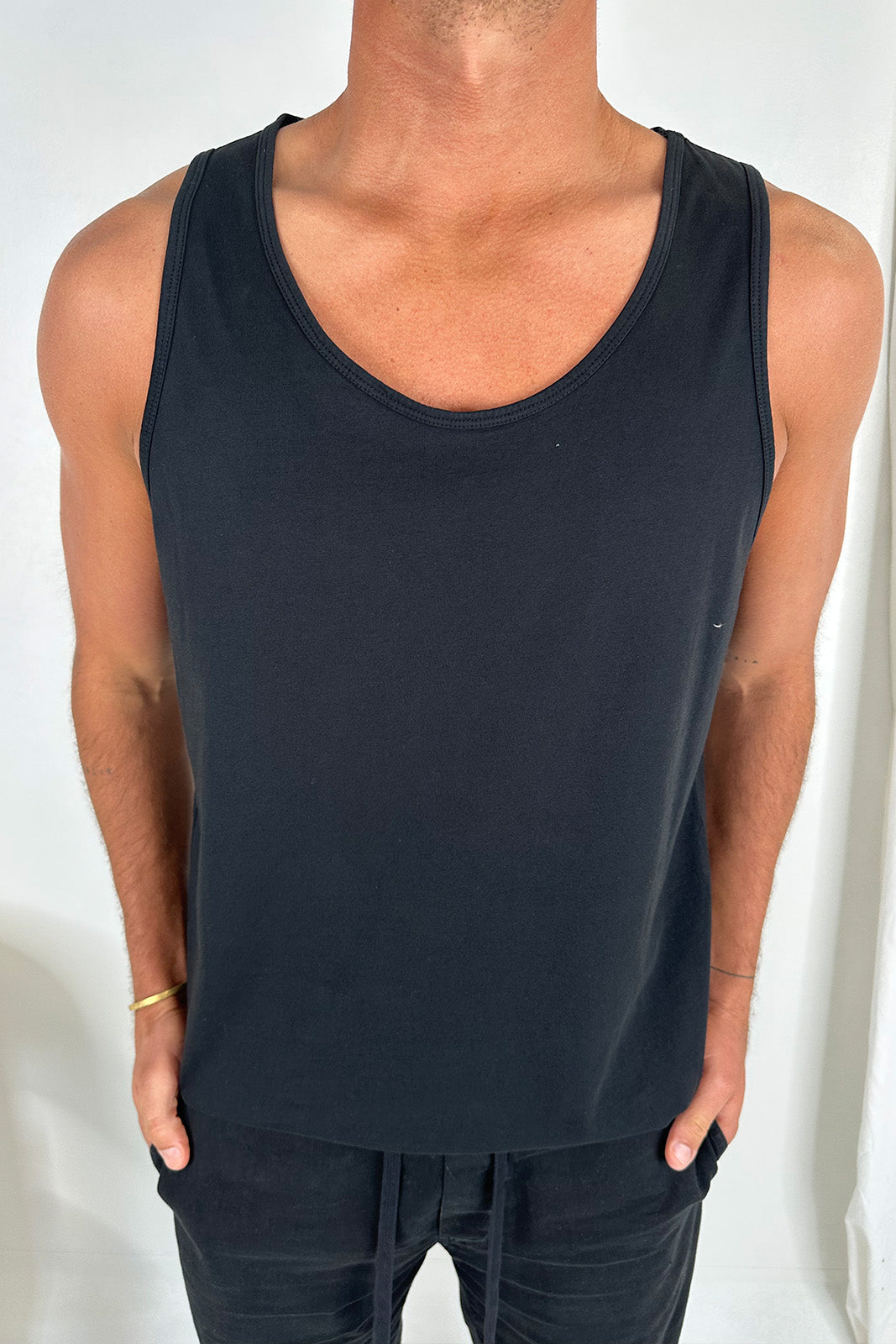Julius Lightweight Tank Black