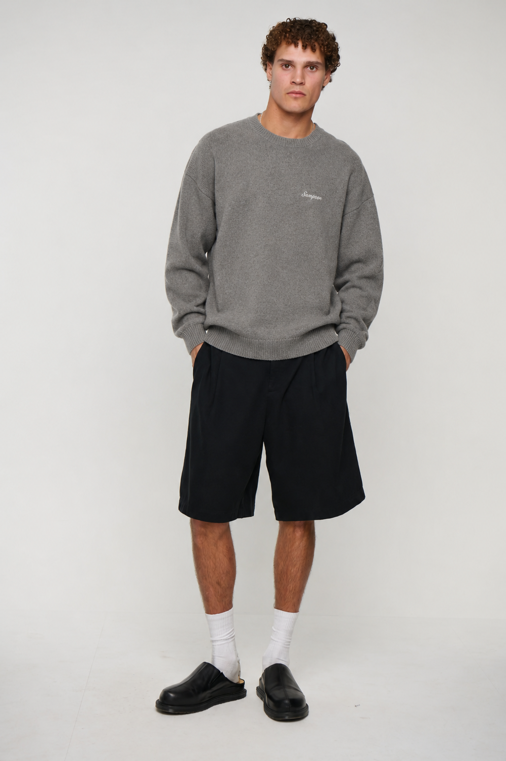 Embroid Crew Neck Knit Dark Grey