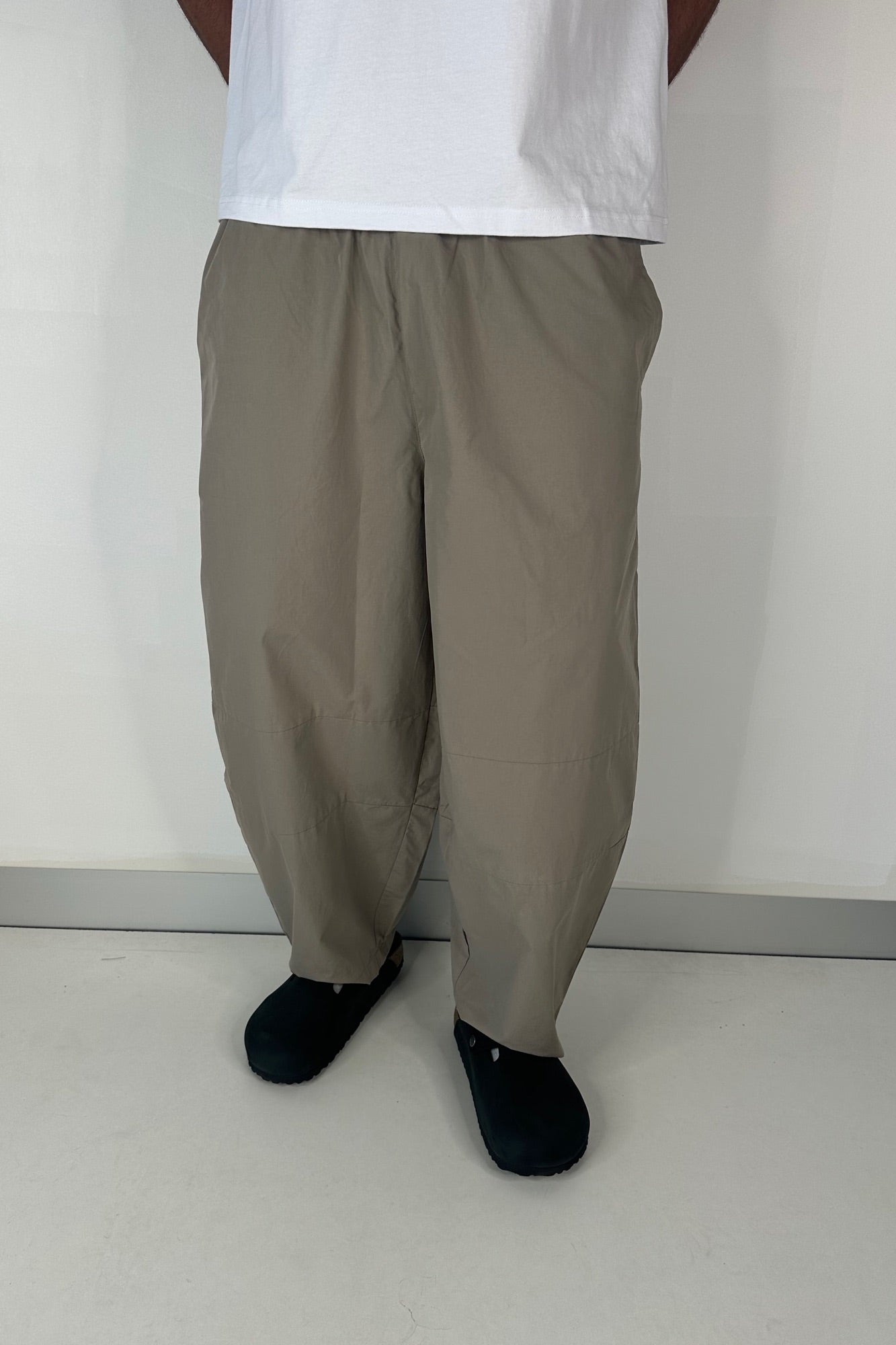 Julius Baggy Pant Khaki