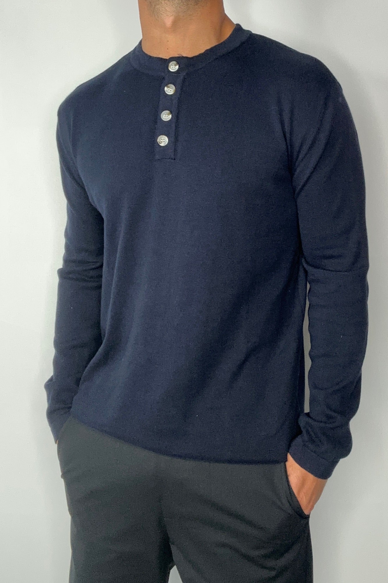 Jackson Fitted Henley Navy