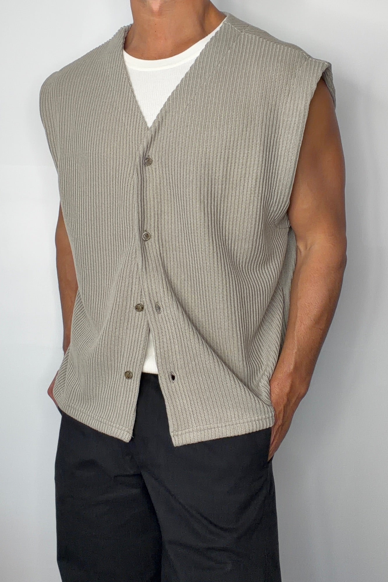 Cassius Knitted Vest Khaki
