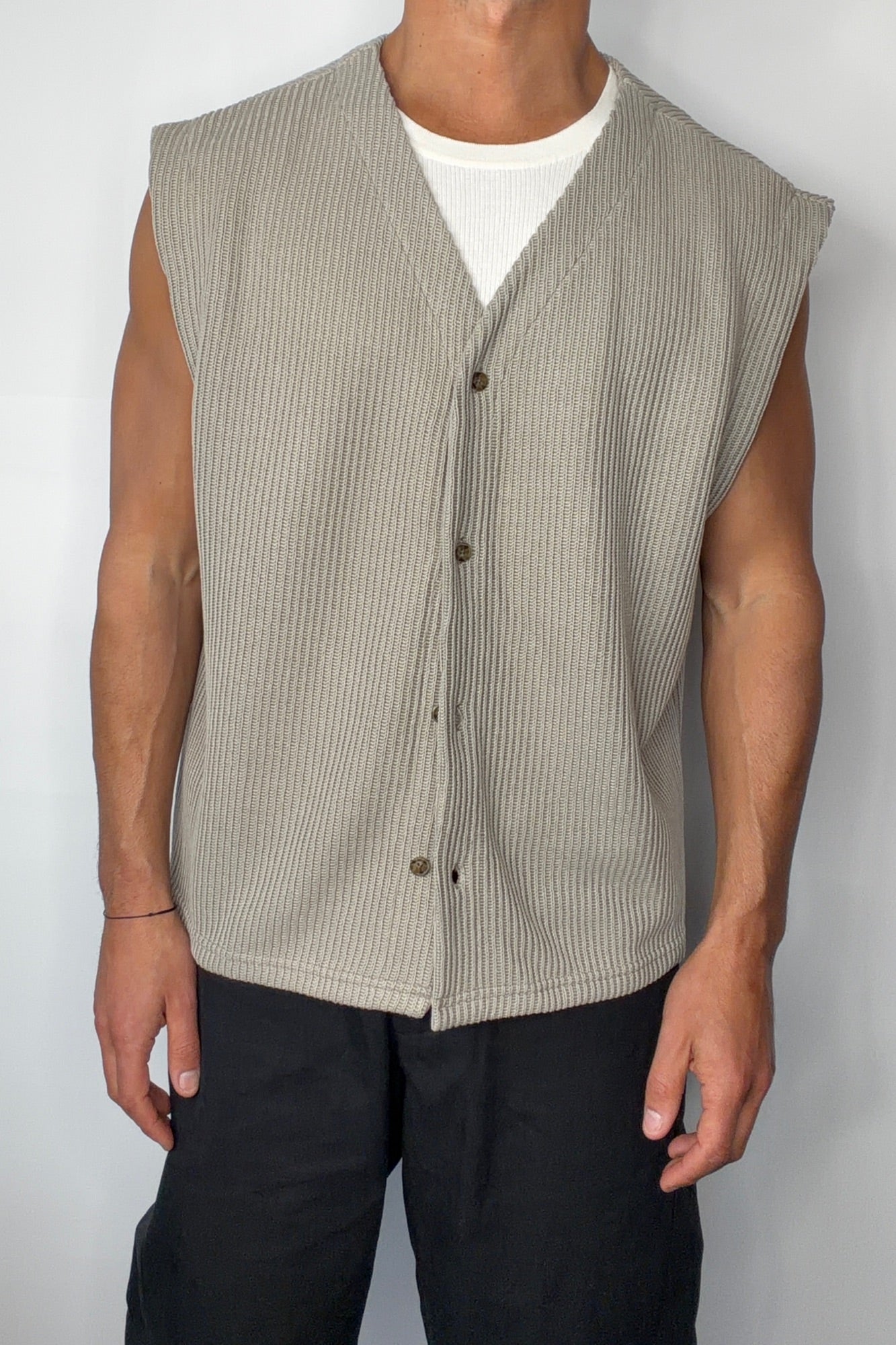 Cassius Knitted Vest Khaki