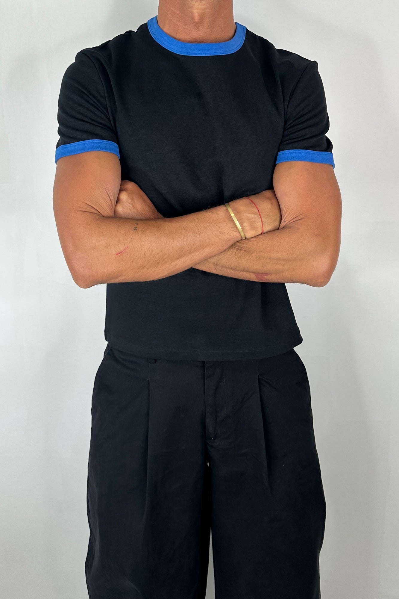 Charlie Ringer Tee Black