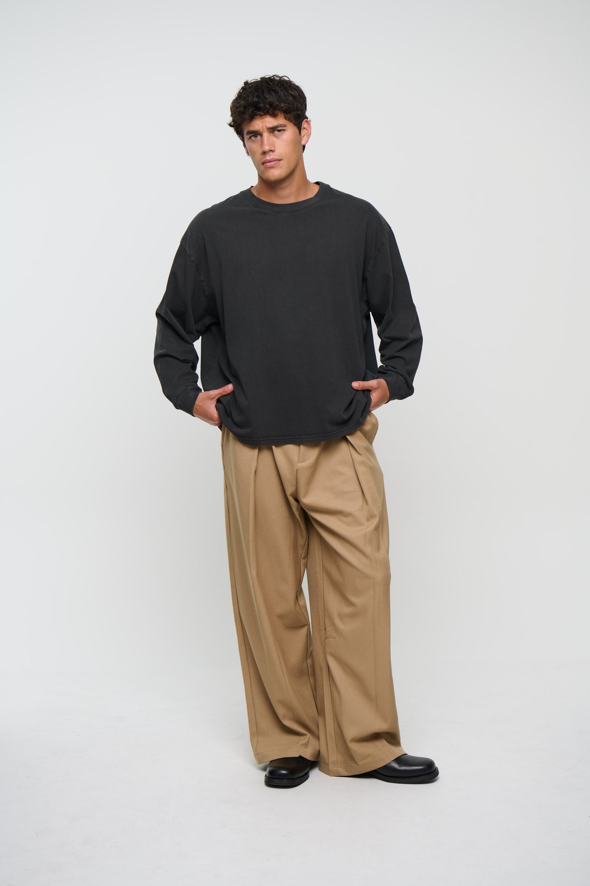 Enzyme Wash Long Sleeve Charcoal