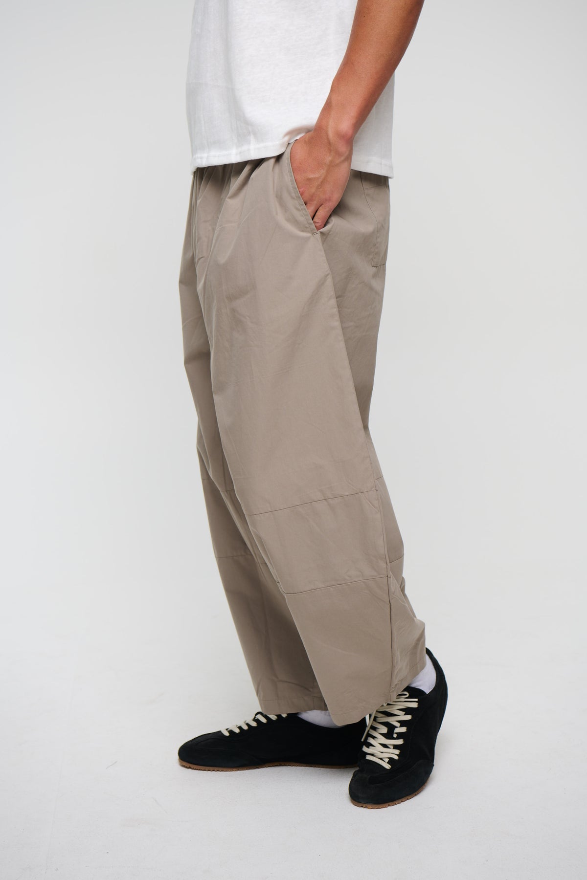 Julius Baggy Pant Khaki