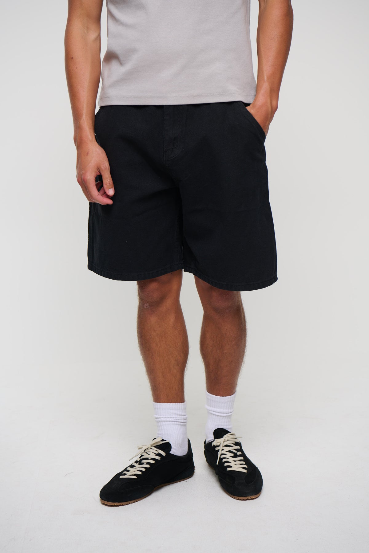 Dyson Relaxed Short Black