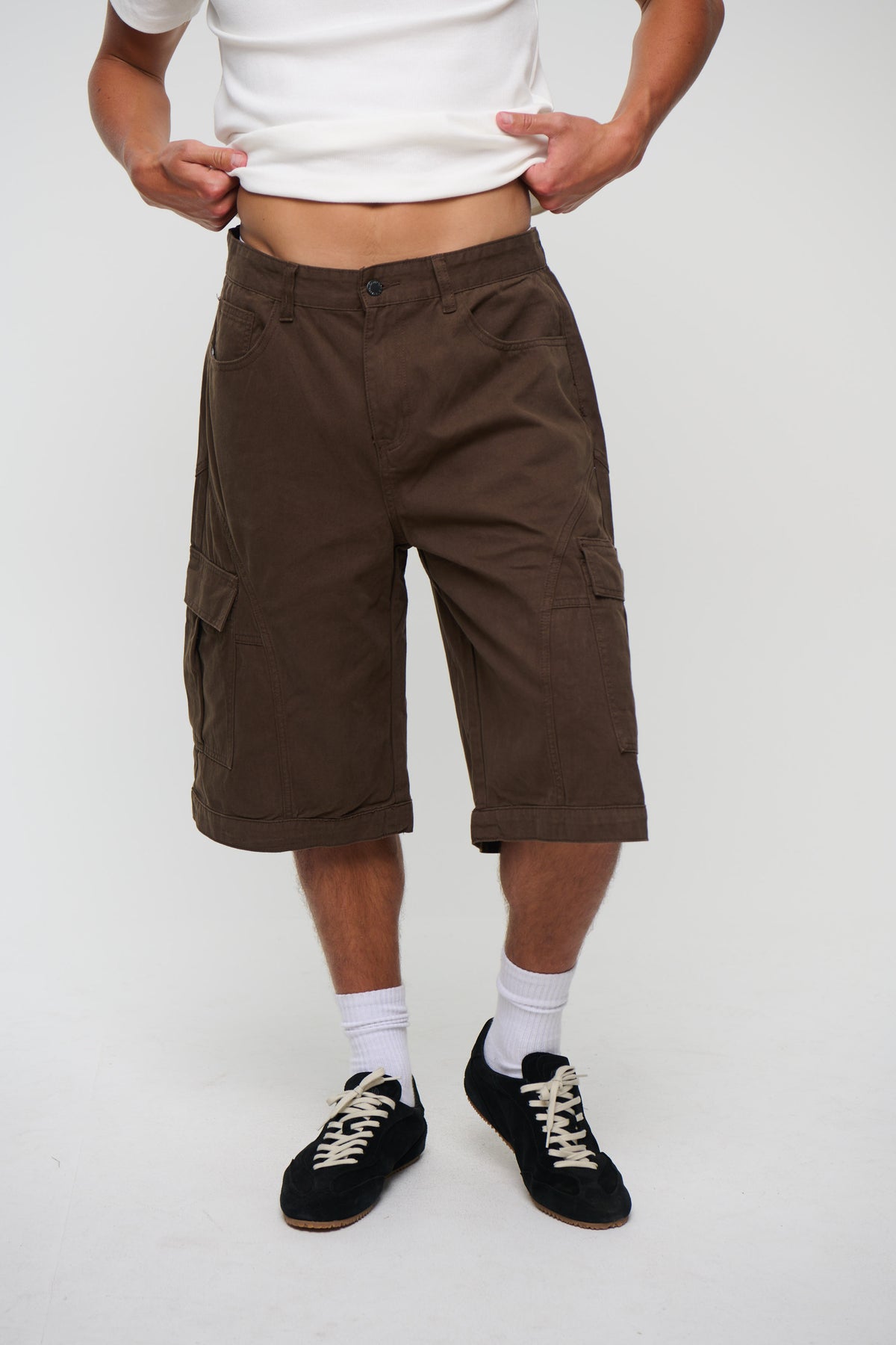 Flynn Relaxed Cargo Short Choc