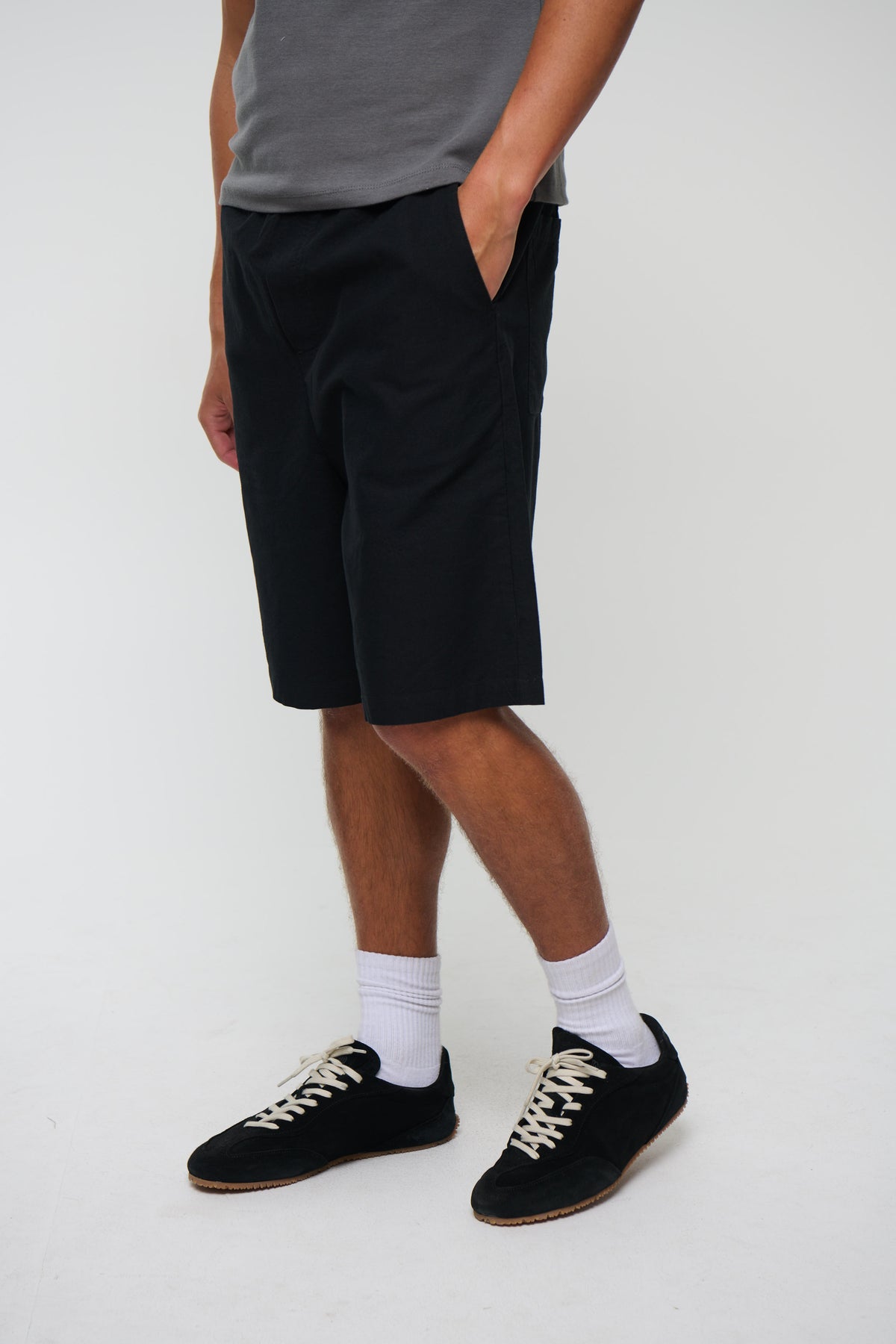 Mike Relaxed Short Black