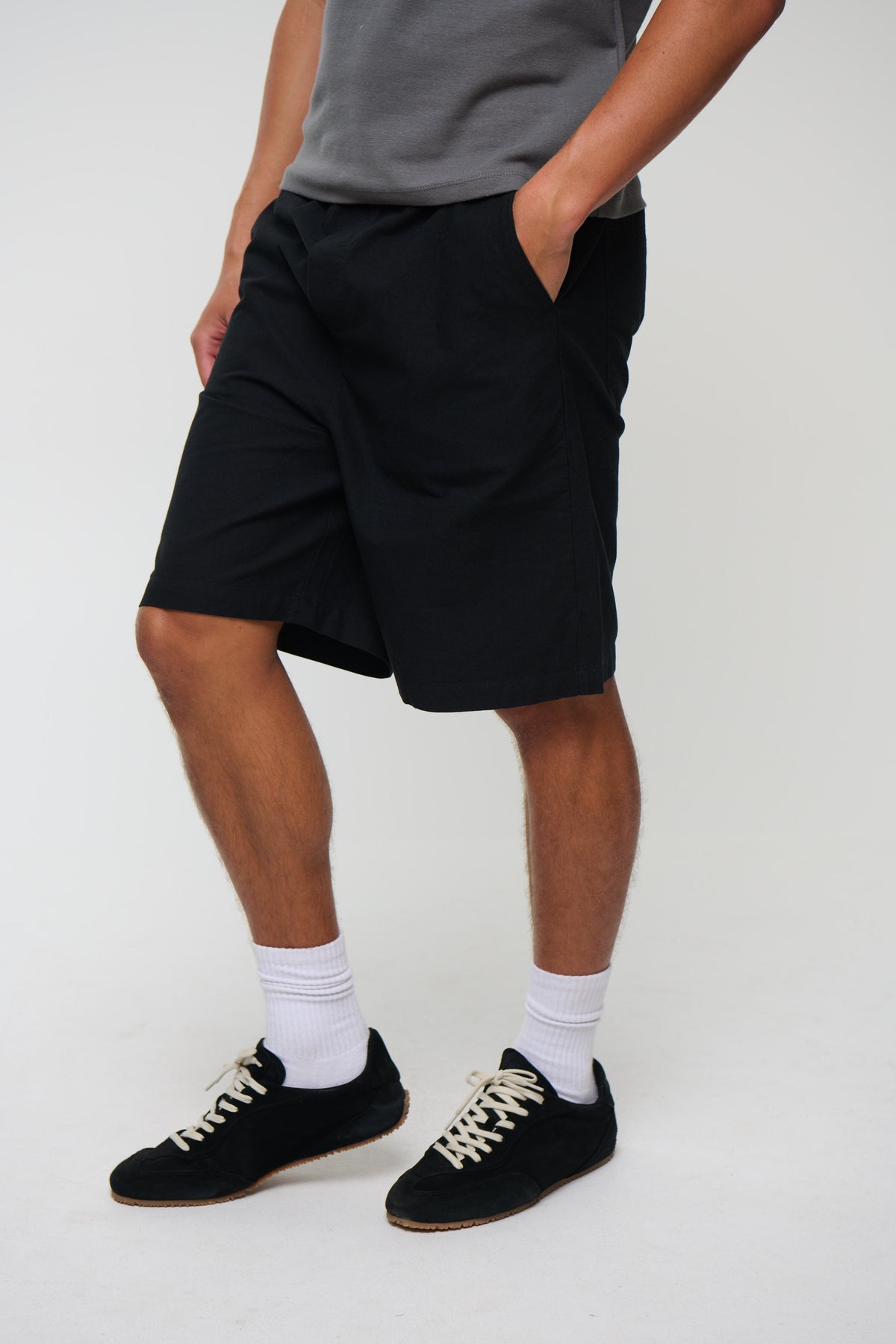 Mike Relaxed Short Black
