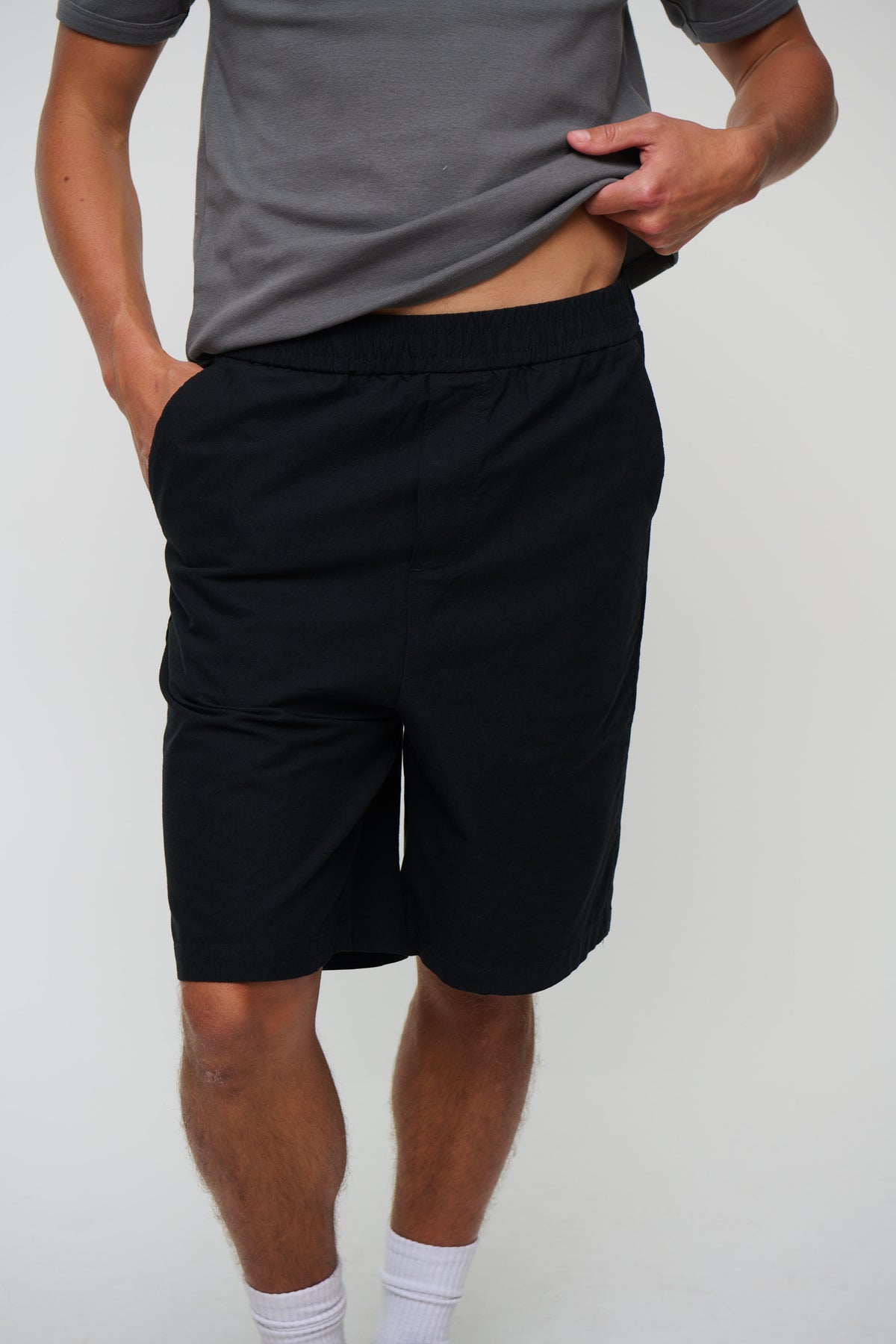 Mike Relaxed Short Black