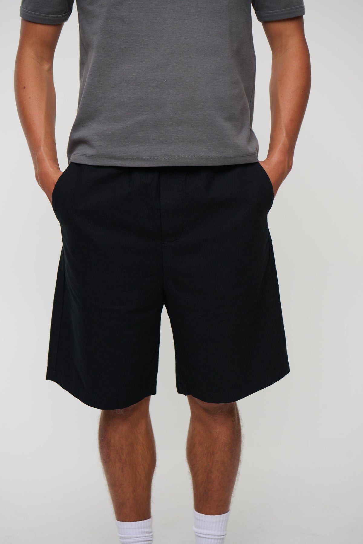 Mike Relaxed Short Black