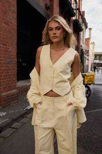 Leo Vest Butter