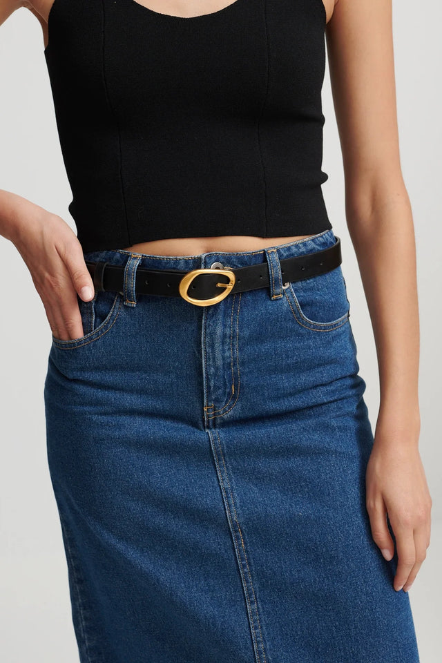 Oval Buckle Belt Black