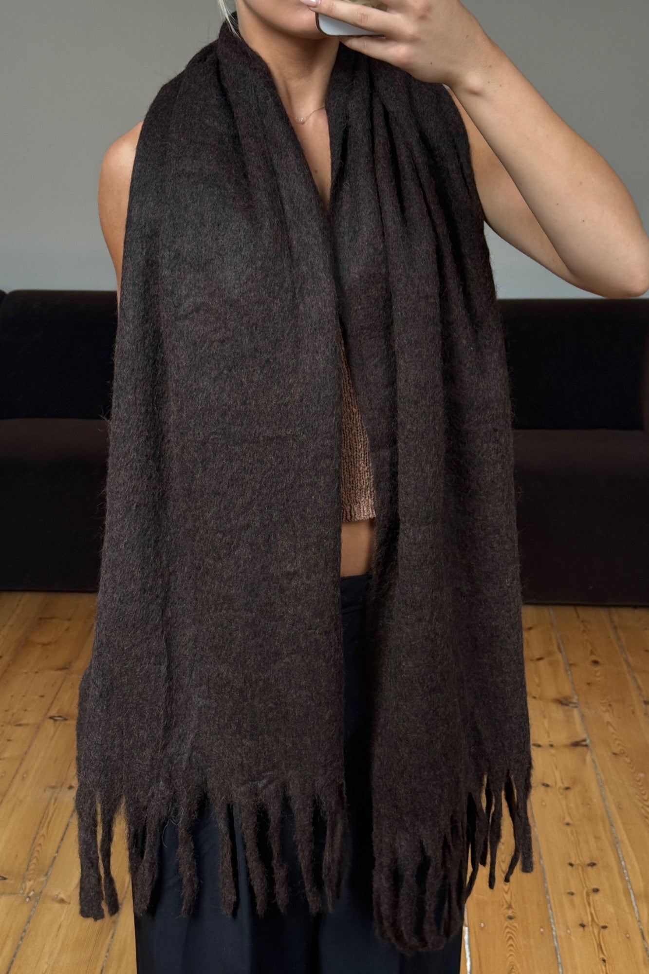 Ilaria Fluffy Scarf Chocolate