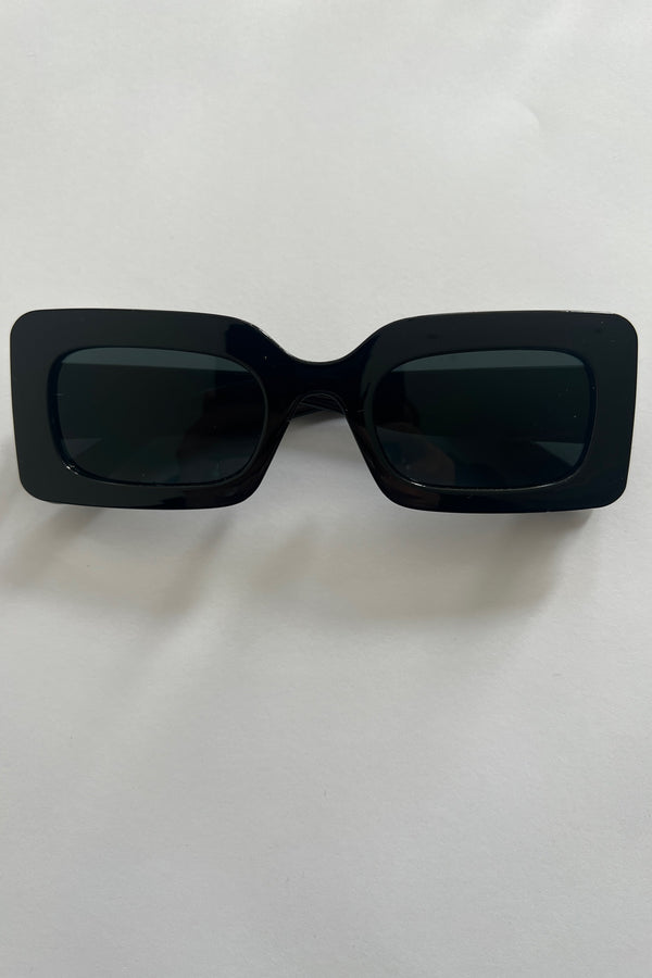 Joan Oversized Sunglasses Black
