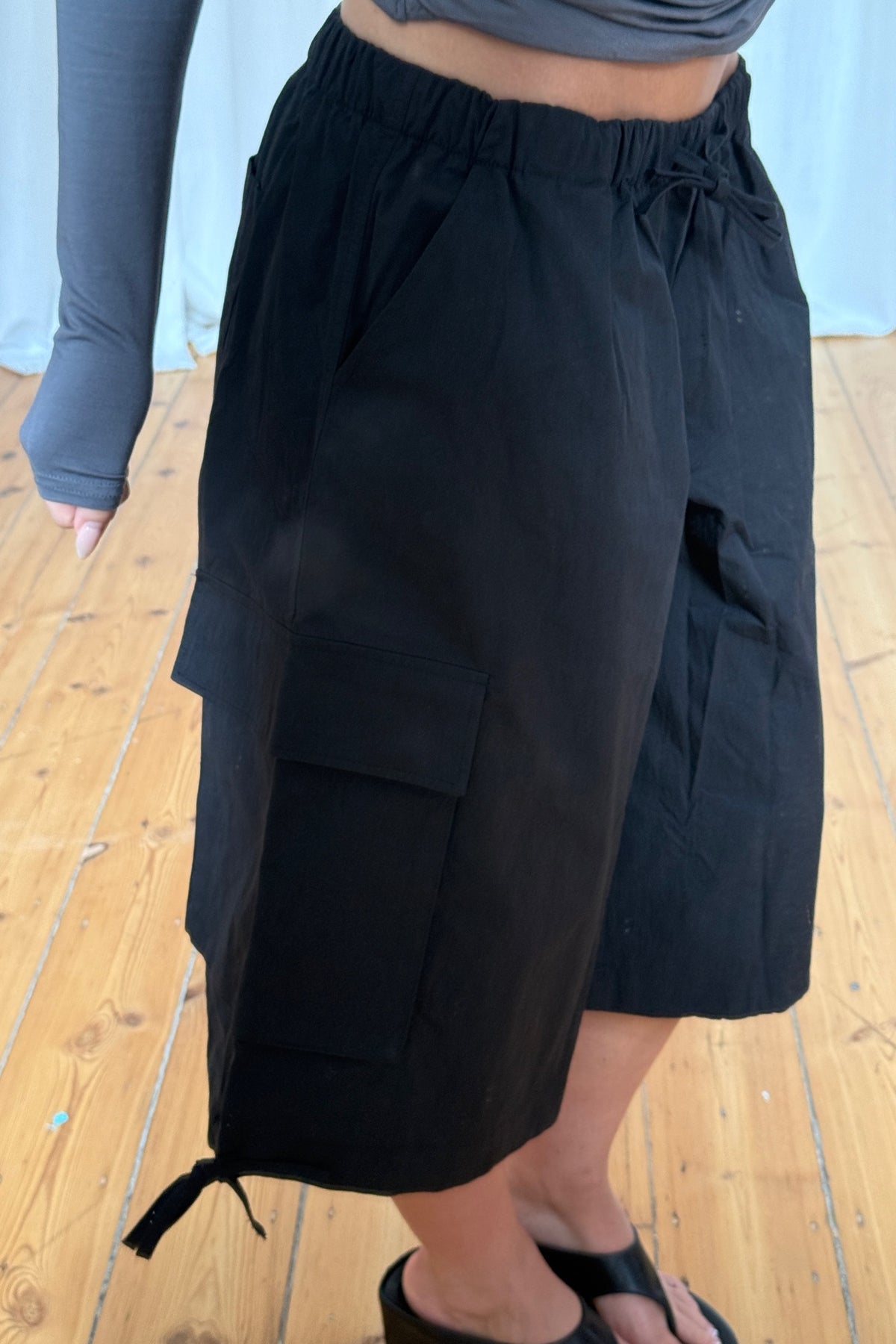 Grace Cargo Short Black