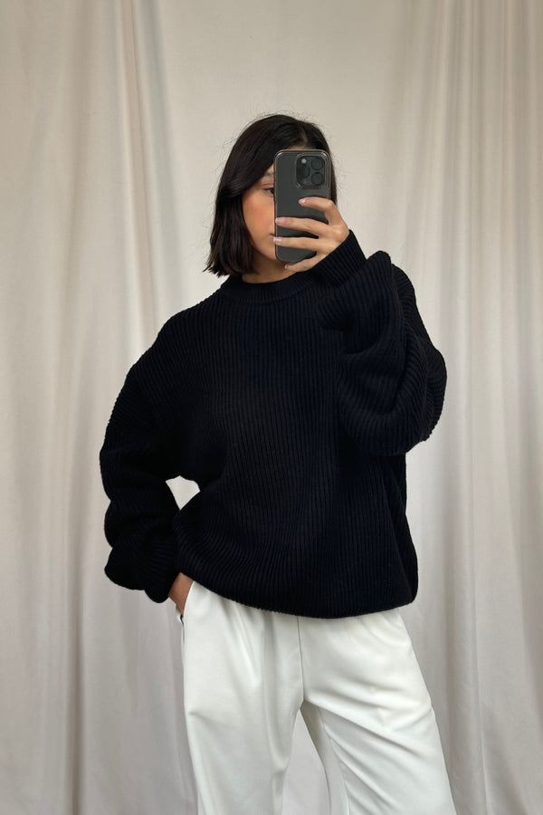 Unisex Drop Sleeve Heavy Knit Black