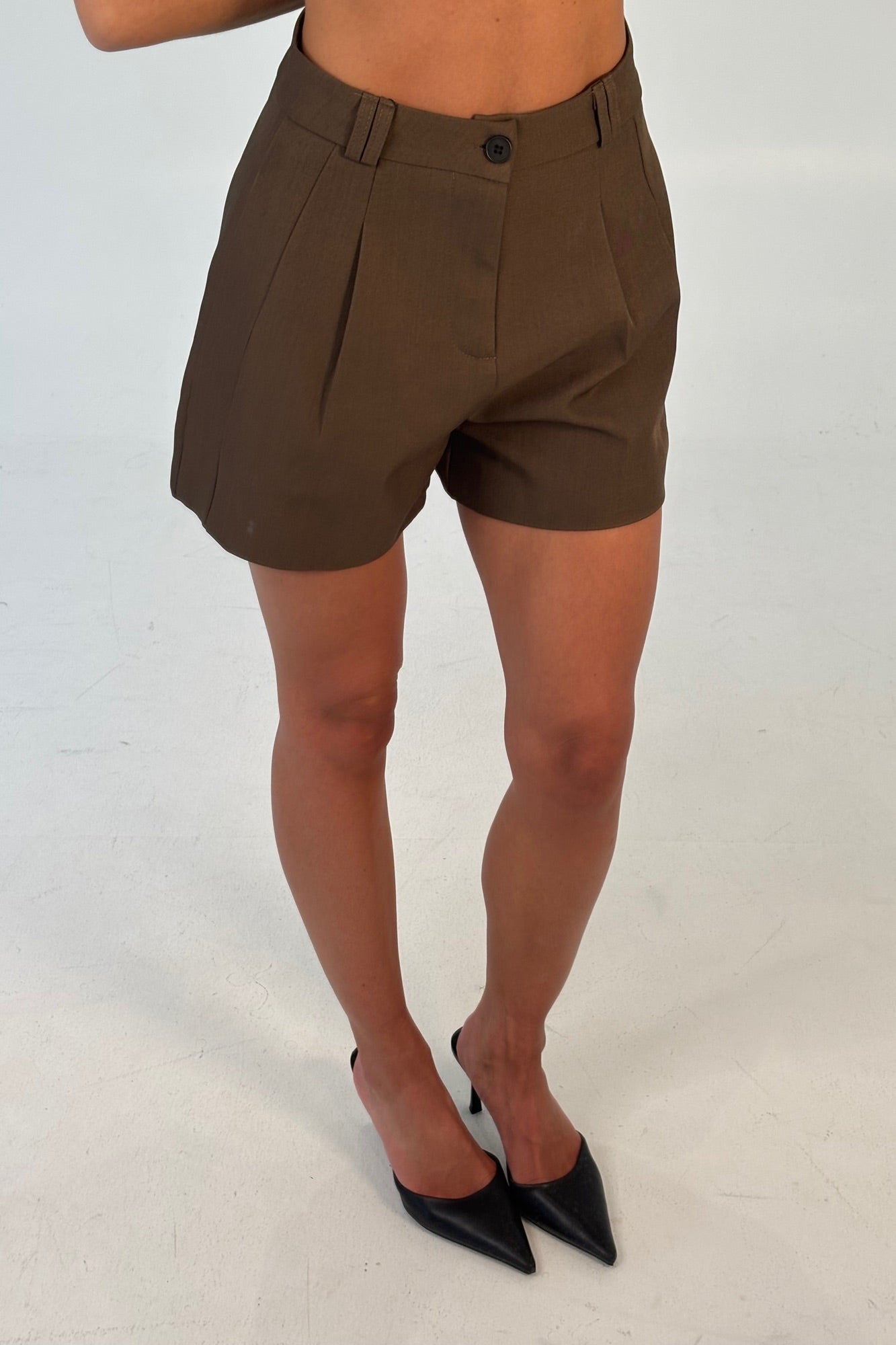 Luella Short Chocolate
