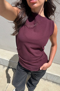 Wren Asymmetric Top Wine