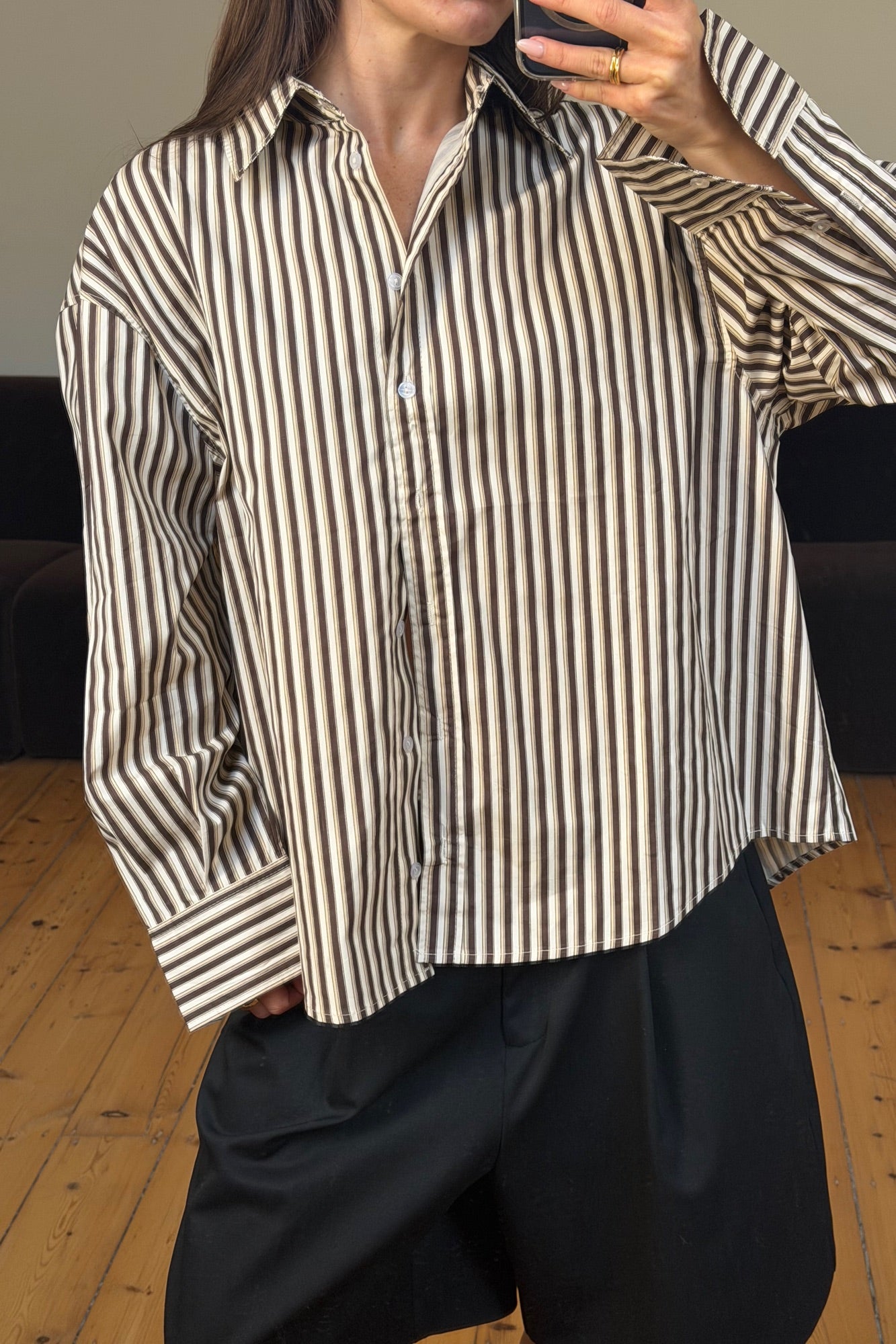 Banksy Shirt Mocha