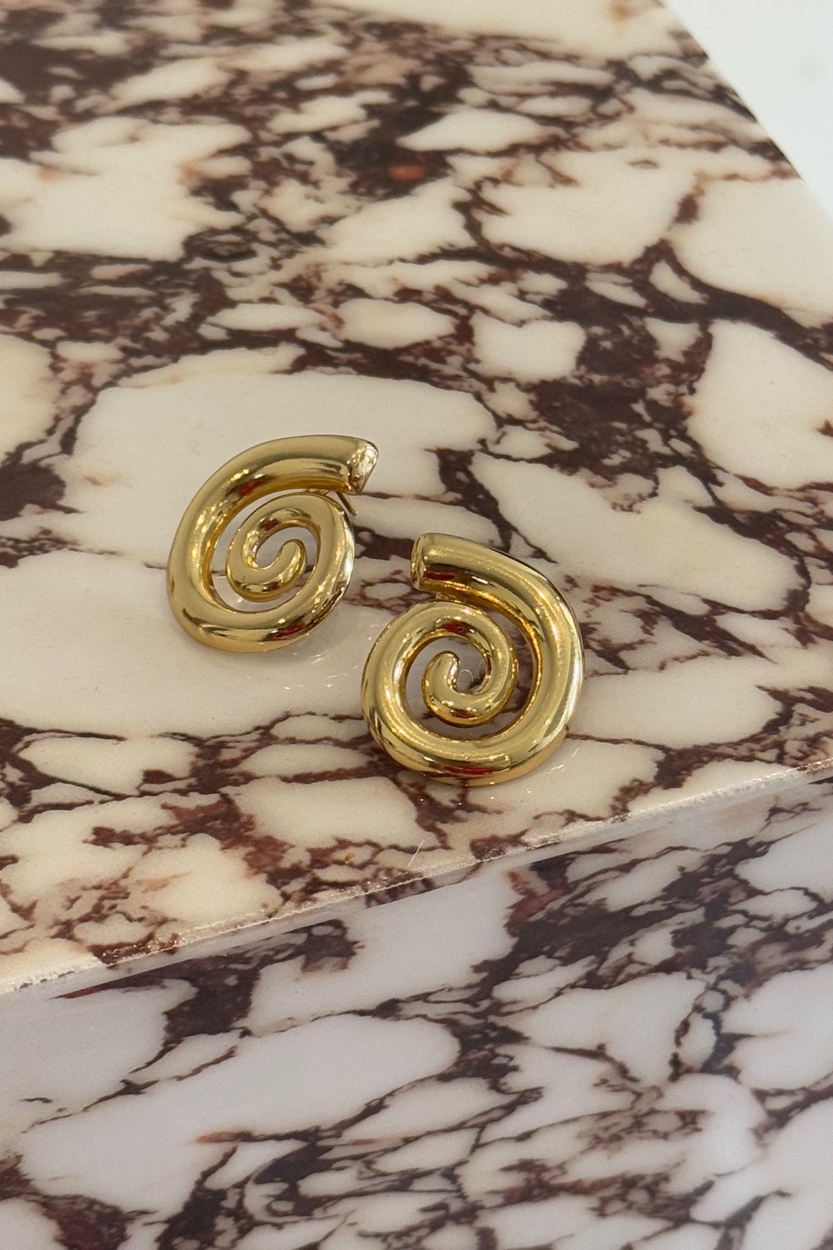 Swirling Earring 18k Gold Plated