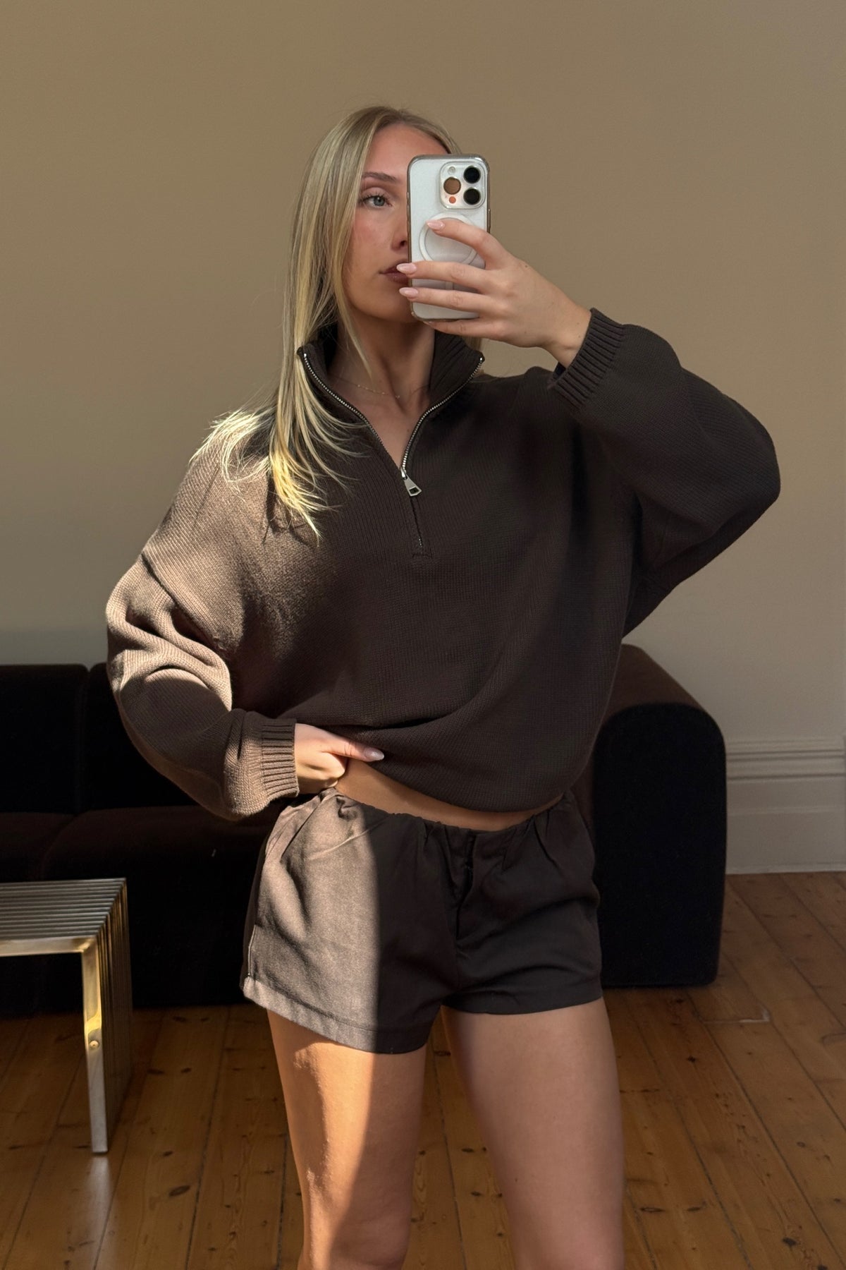 Jessie Short Dark Chocolate