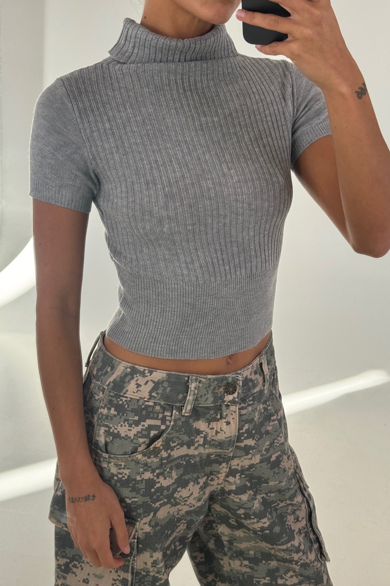 Ali Top Grey
