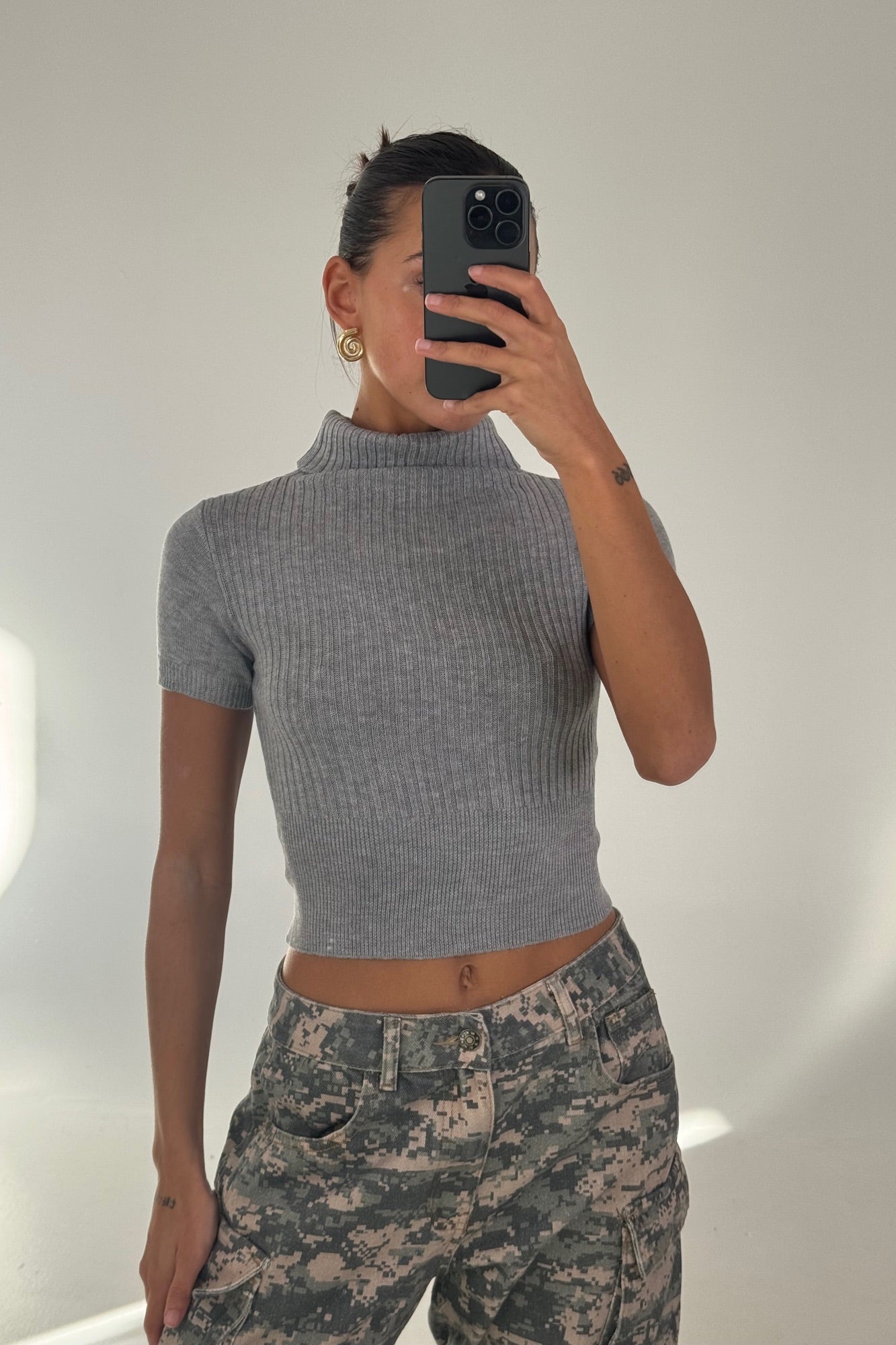 Ali Top Grey