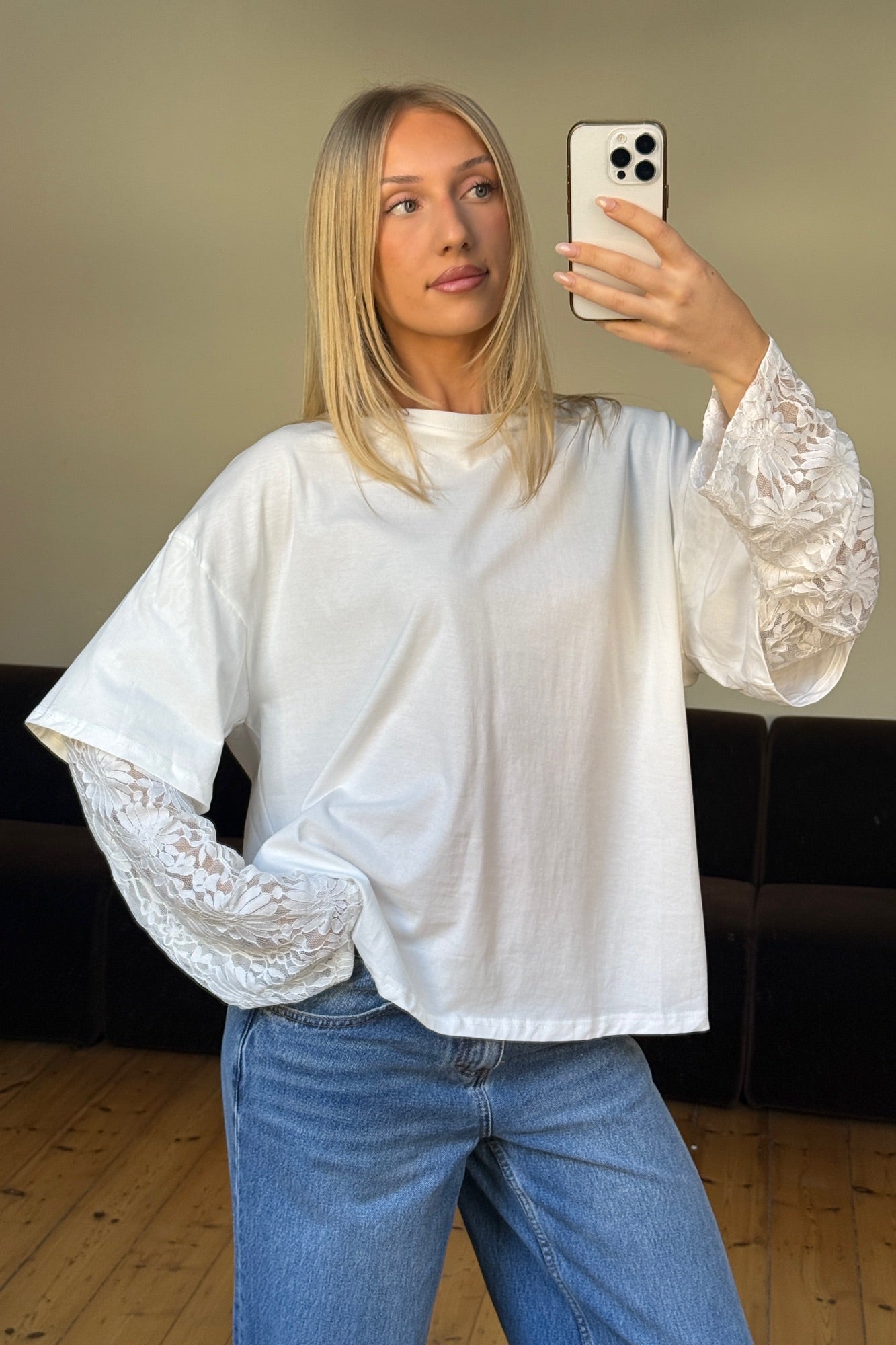 Rommy Lace Tee White
