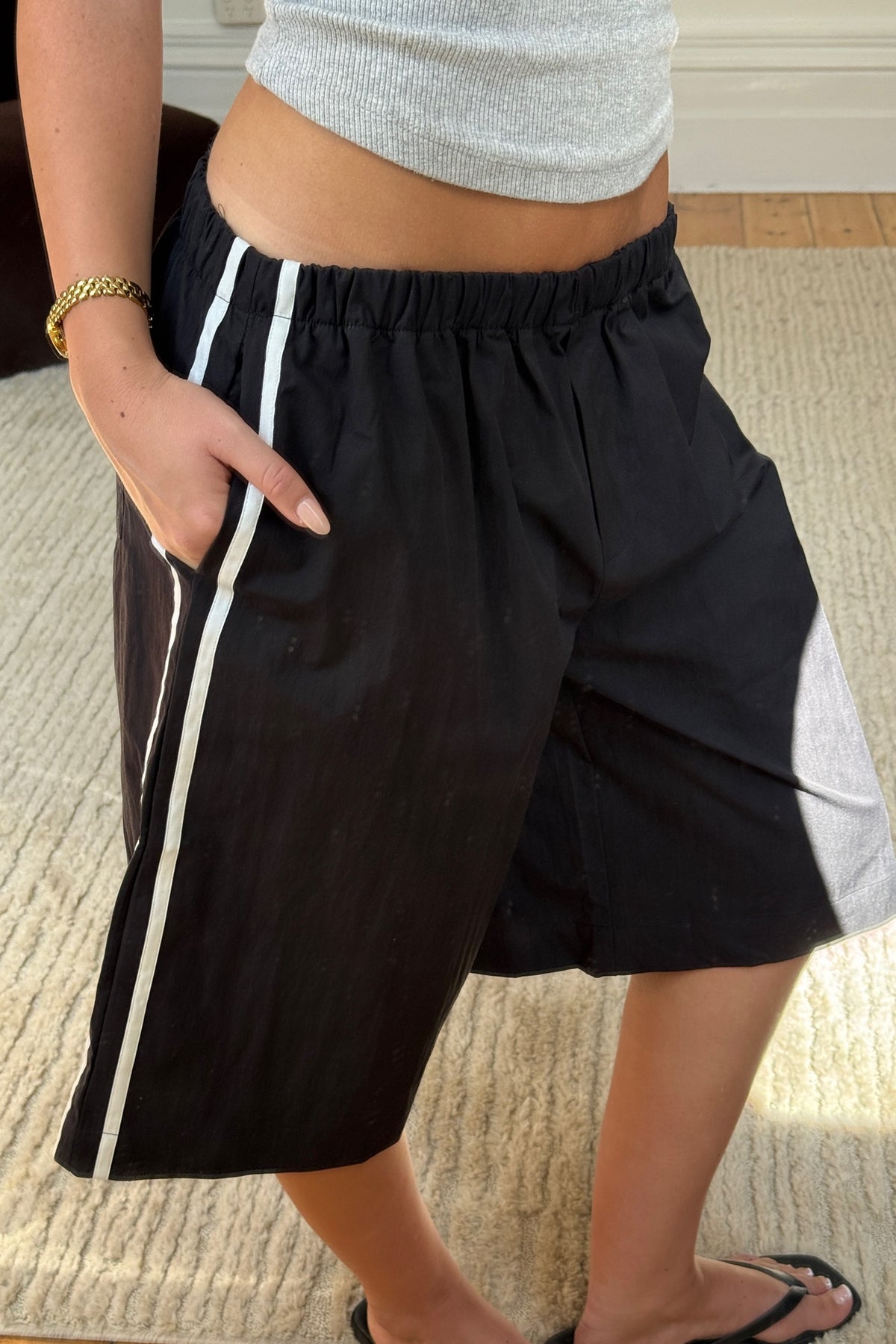 Marnie Long Short Black