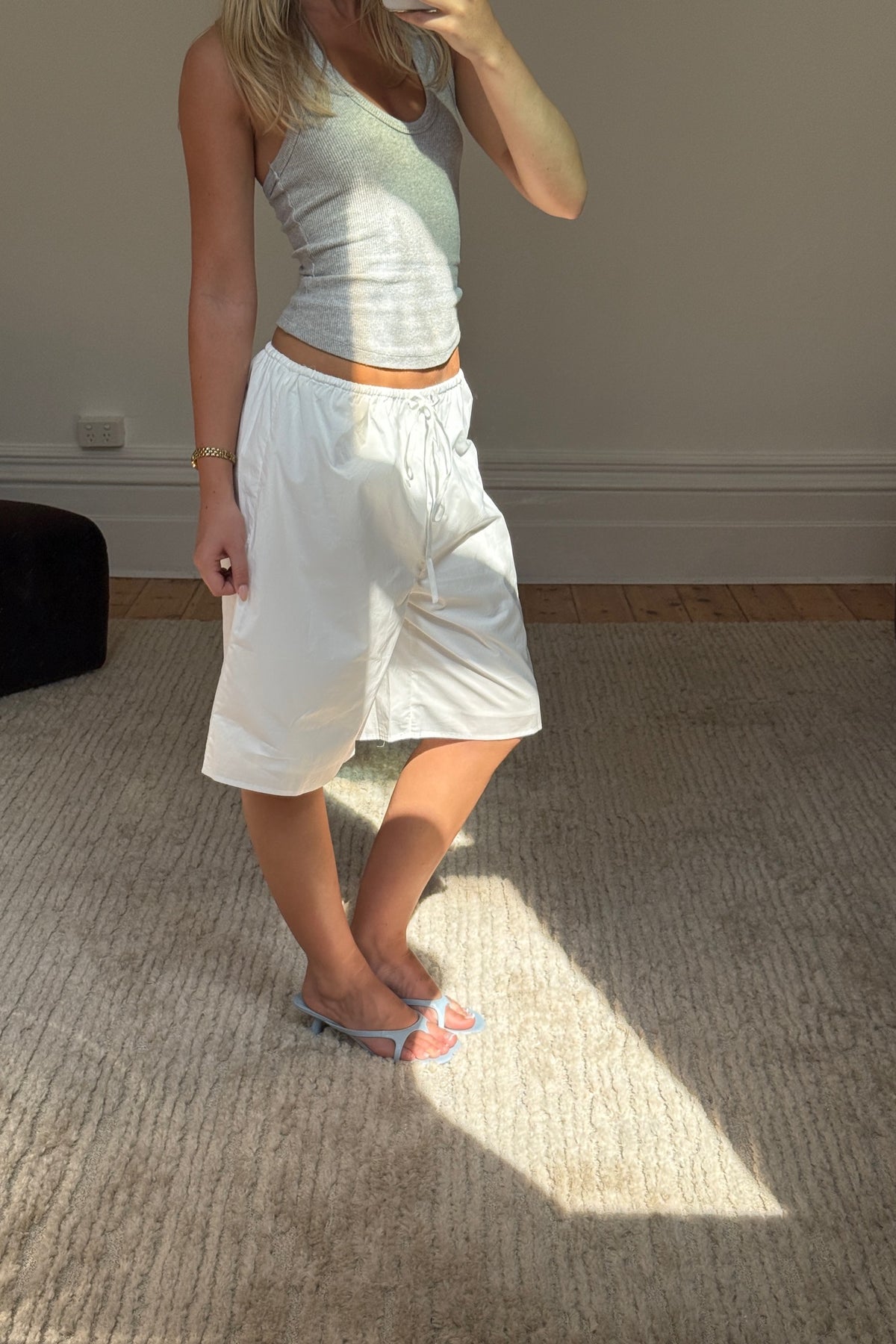 Freya Long Short White