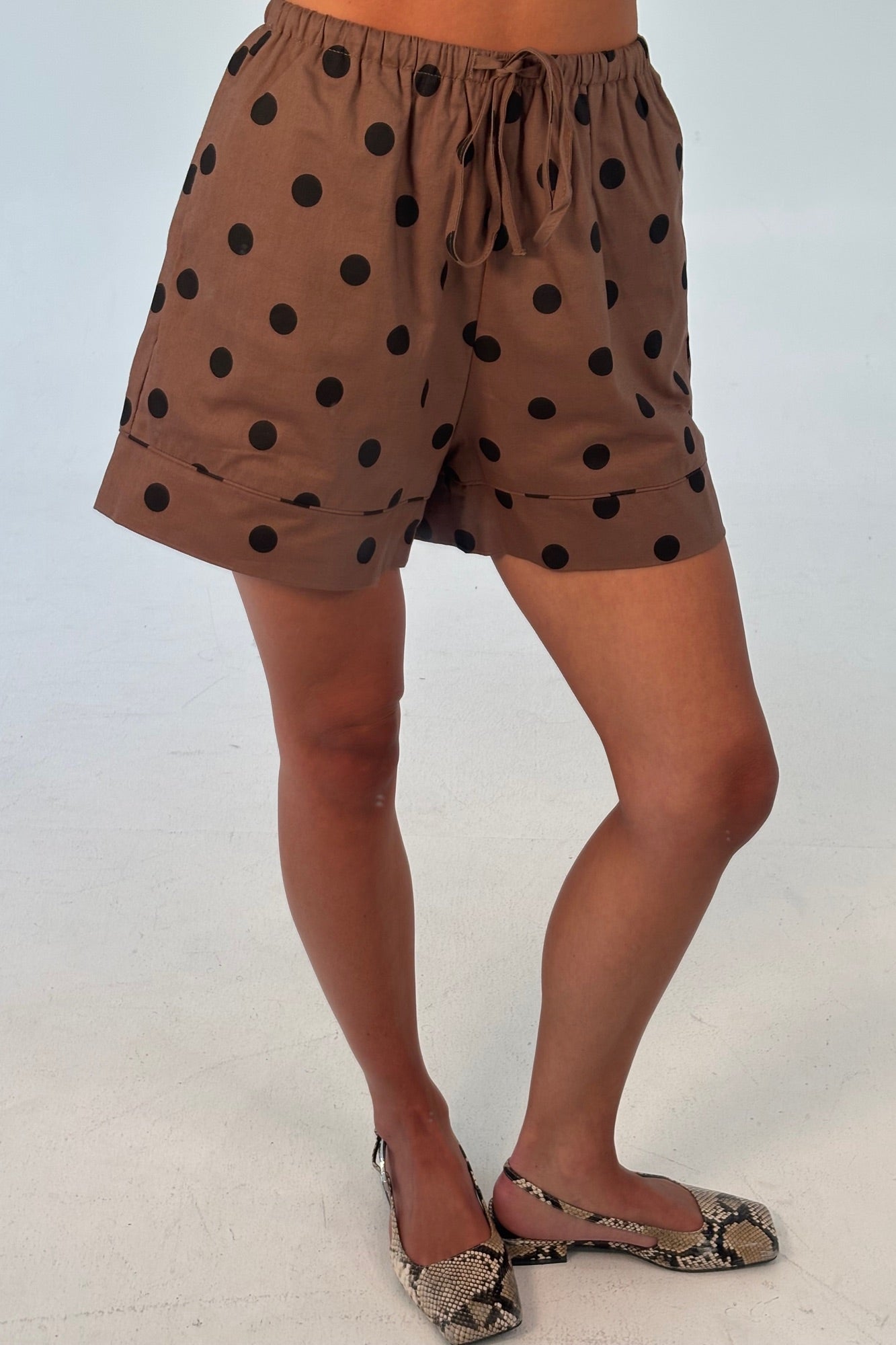 Lydia Short Chocolate