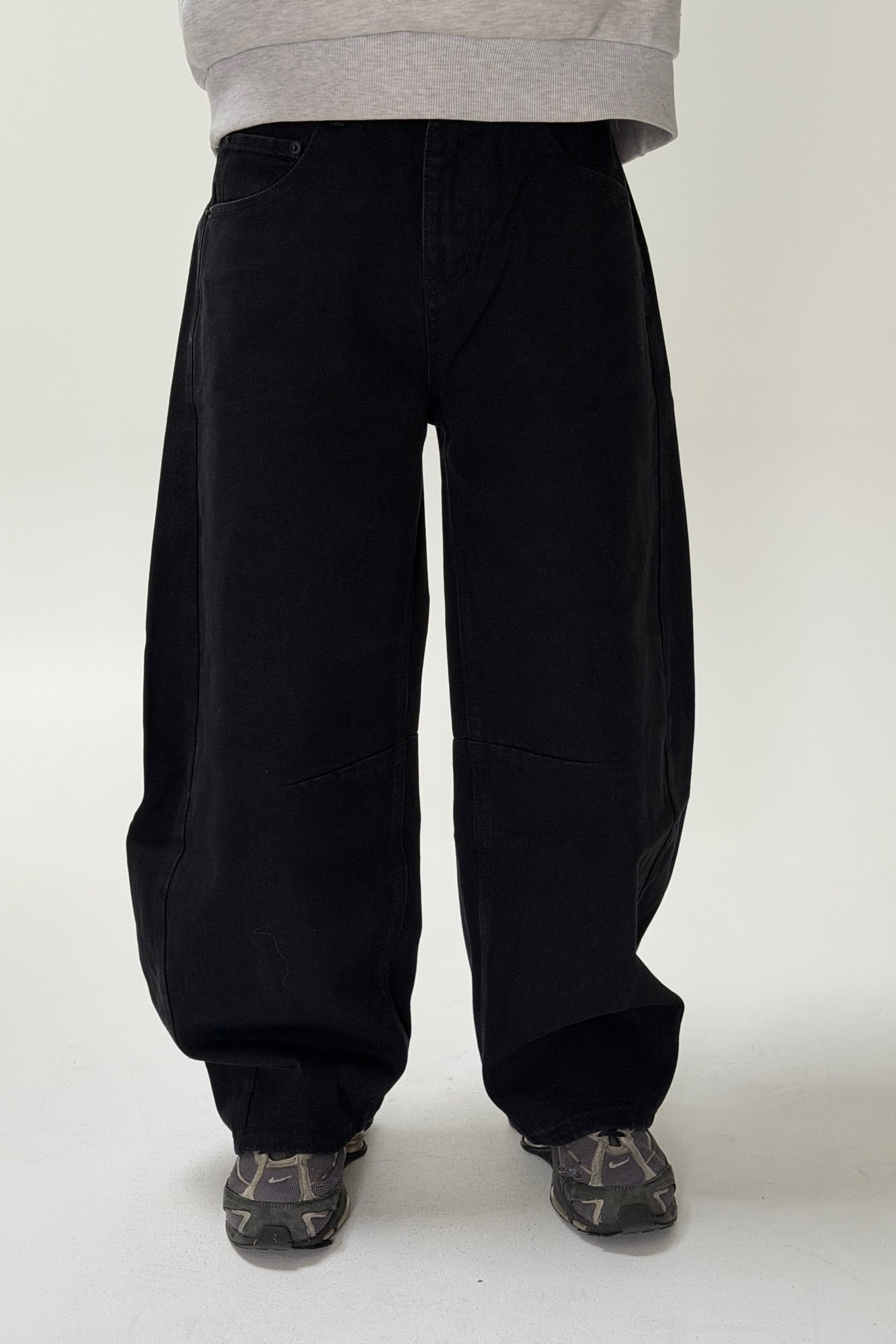 Silv Baggy Drawstring Denim Black