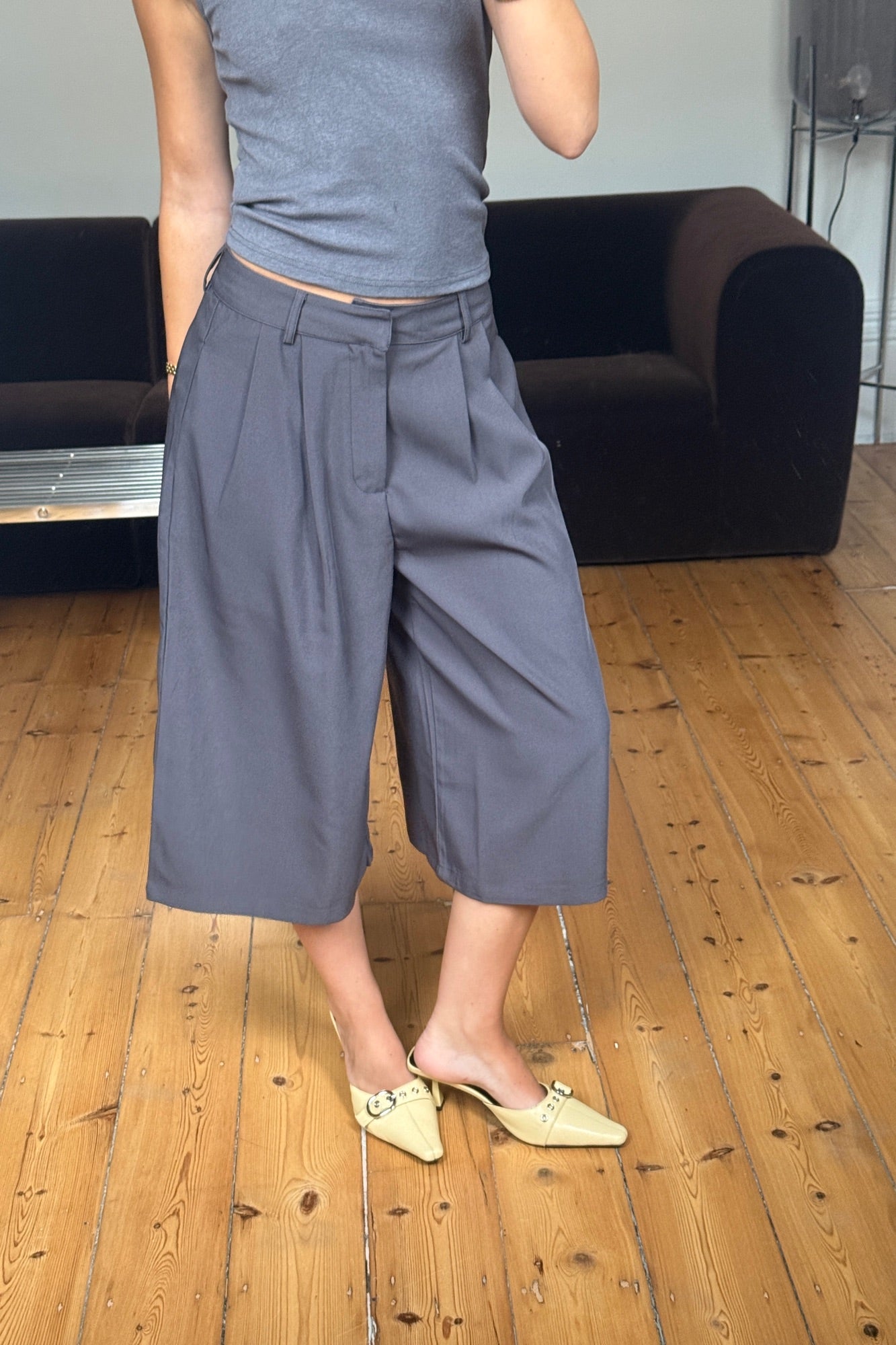 Kareena Long Short Charcoal